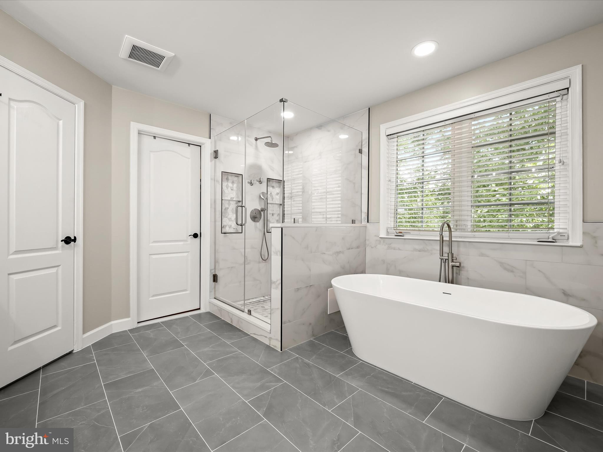 WELLINGTON WEST - Residential