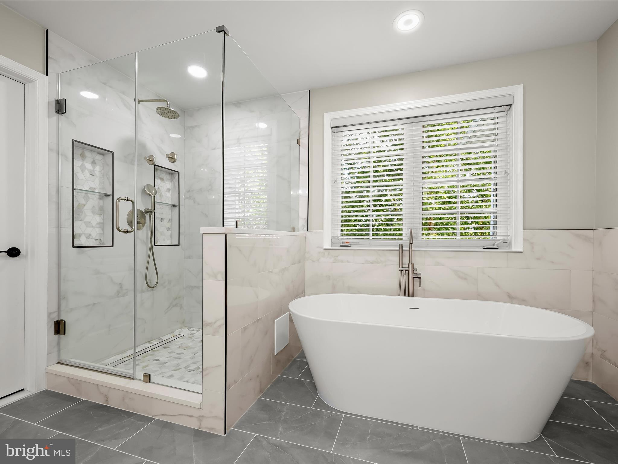 WELLINGTON WEST - Residential