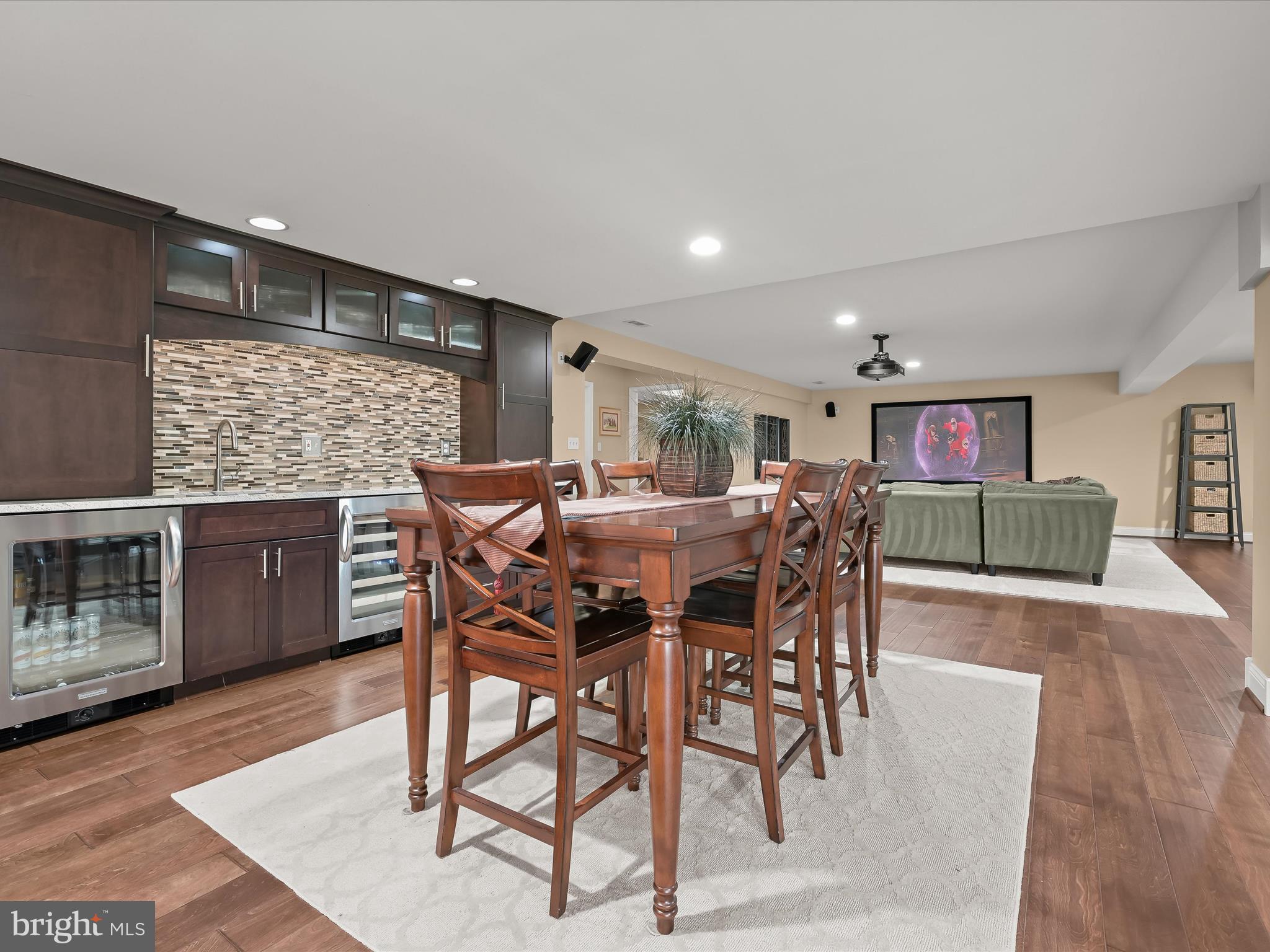 WELLINGTON WEST - Residential