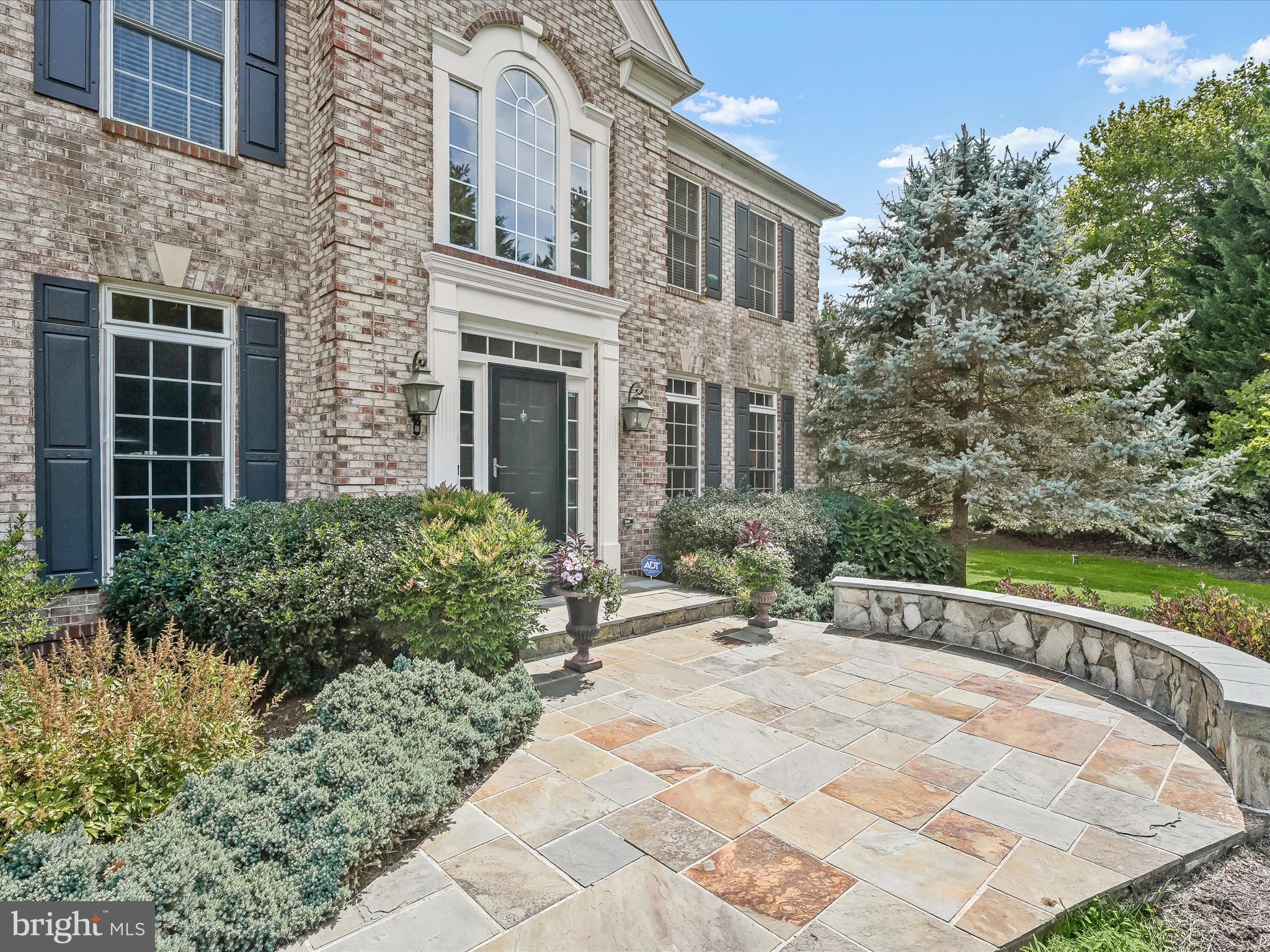 WELLINGTON WEST - Residential