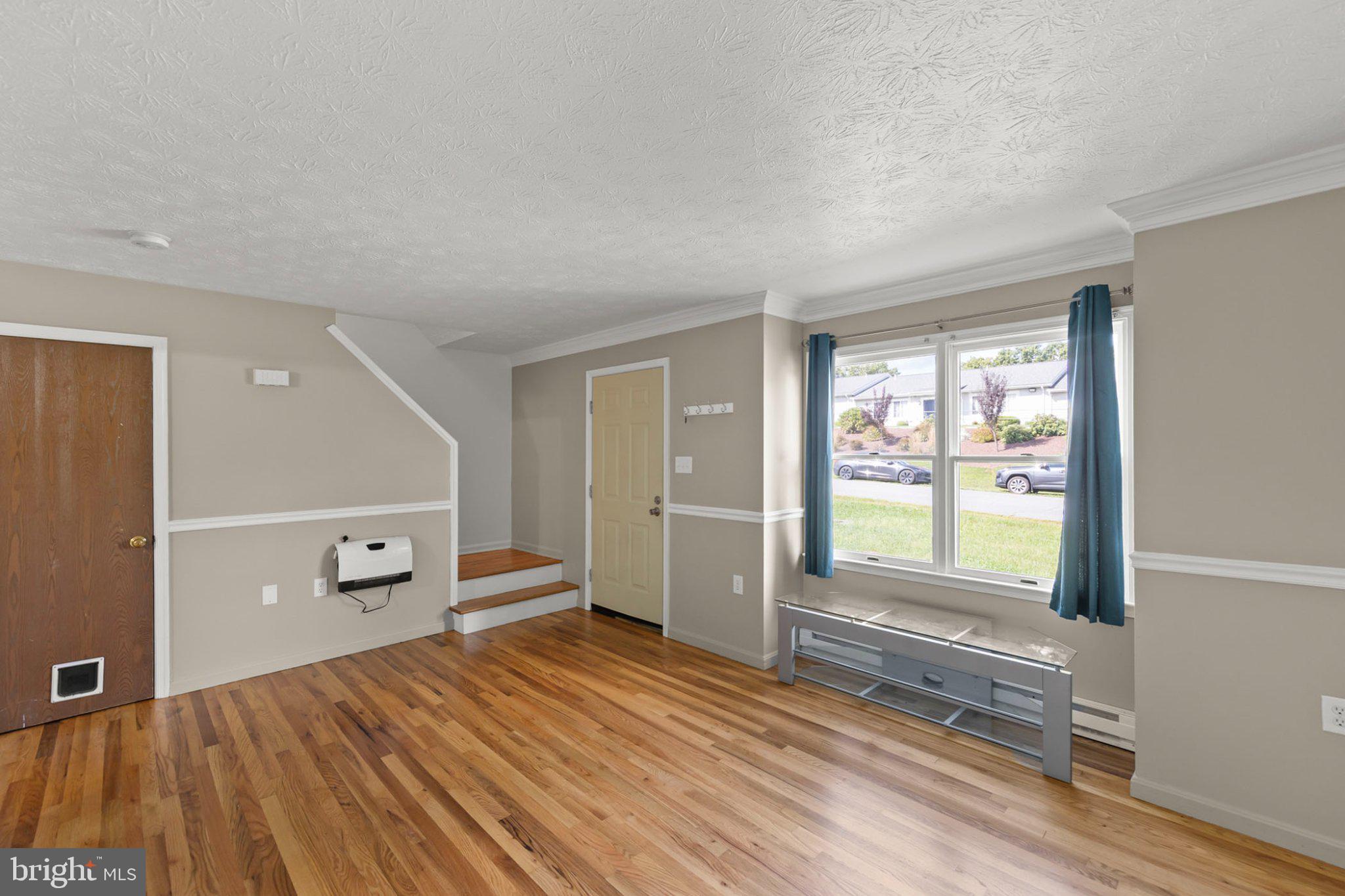 110 LAKERIDGE DRIVE