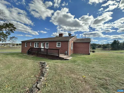 68 Tanbark Dr, Afton, VA MLS: 670544