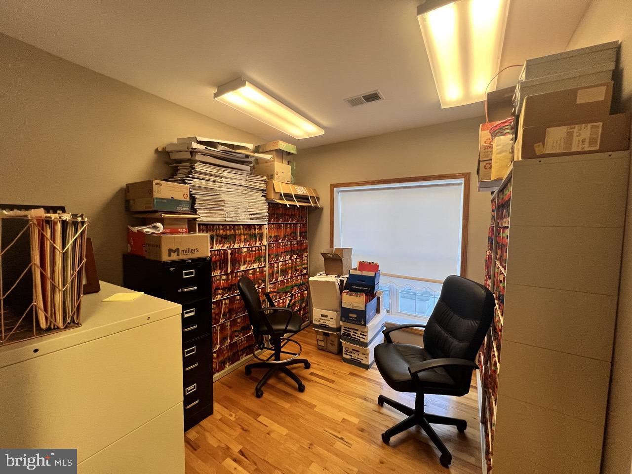 4135 OLD TOWN ROAD 201