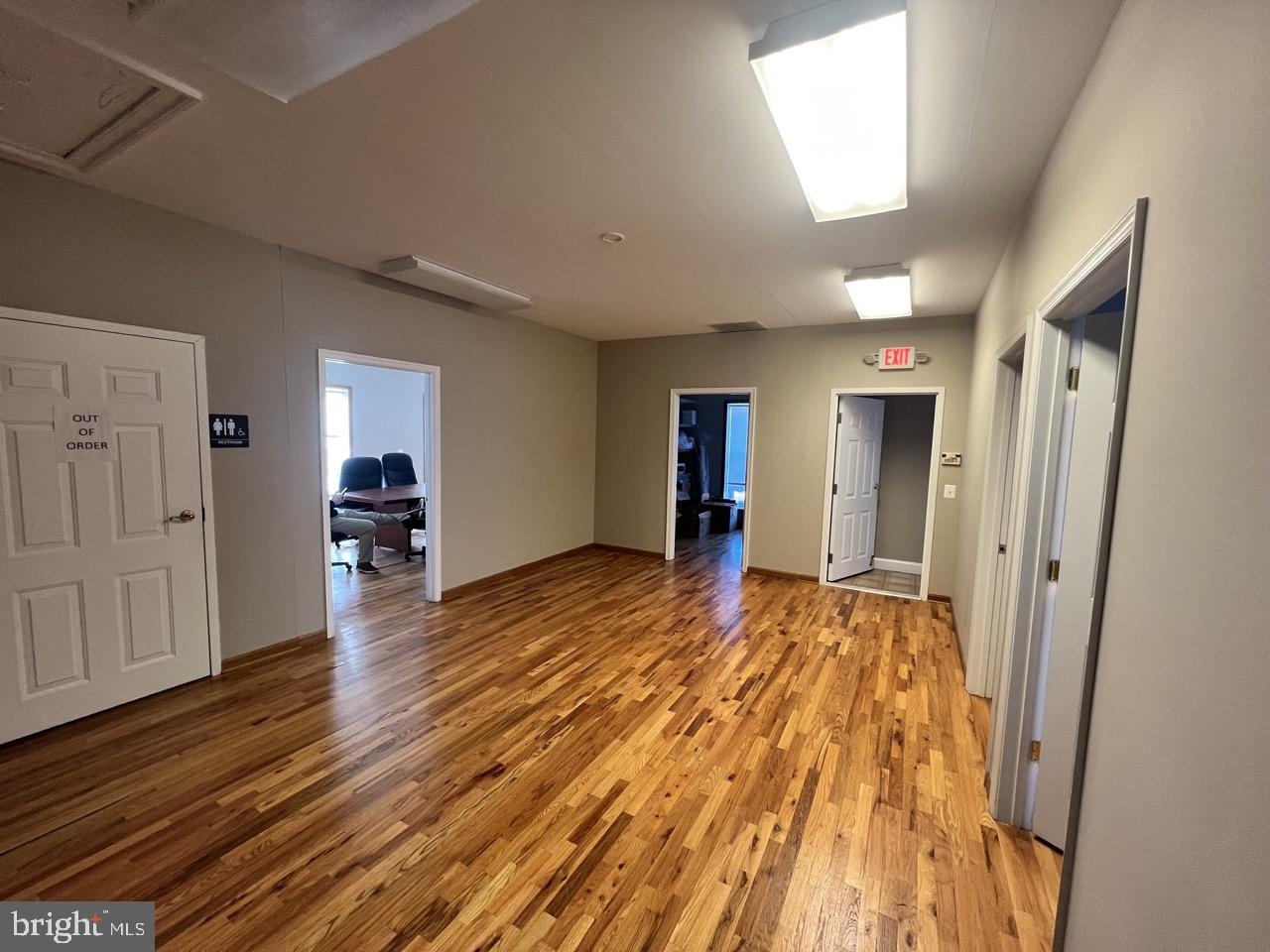 4135 OLD TOWN ROAD 201