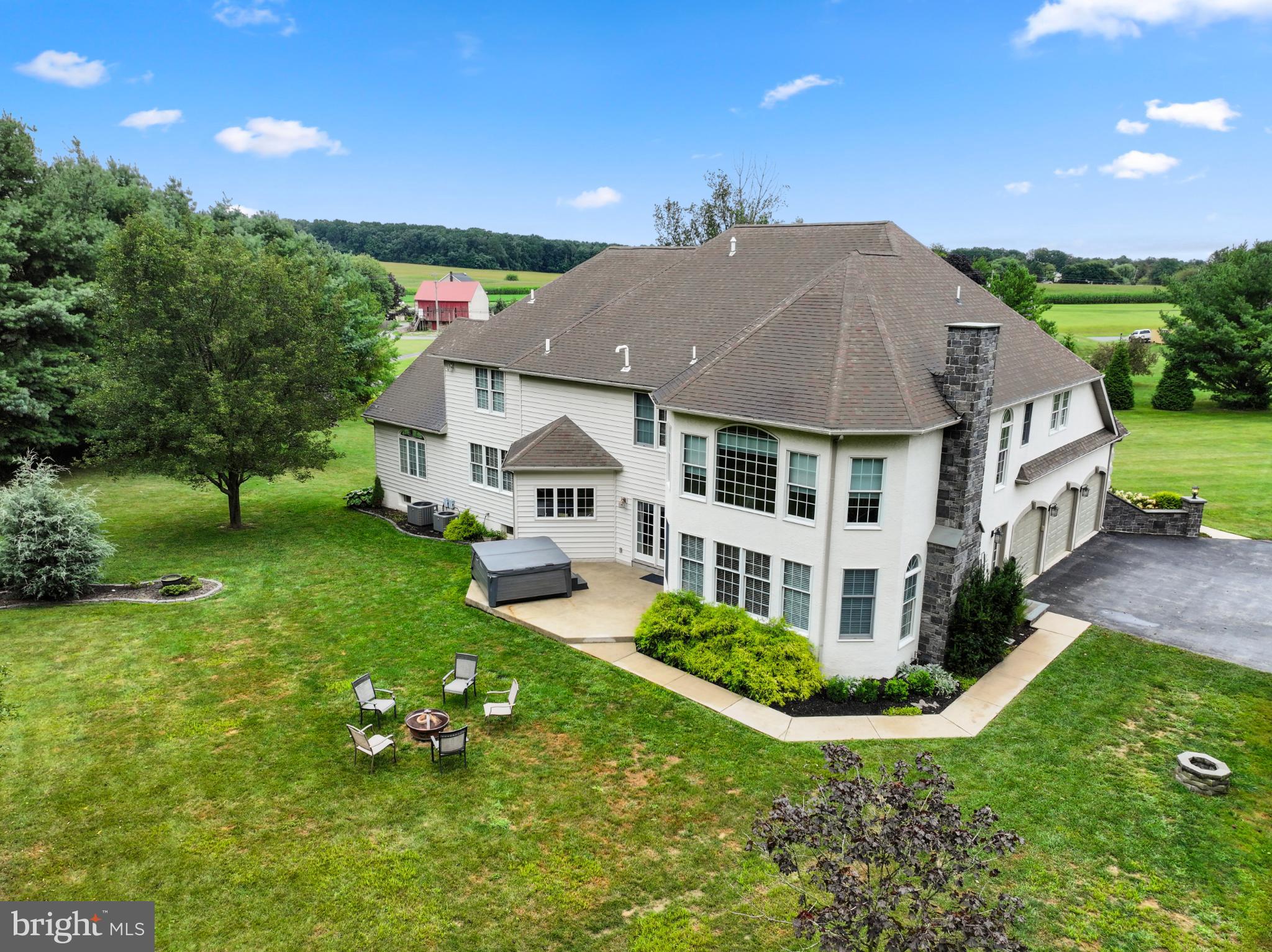 BEACON HILL - Residential