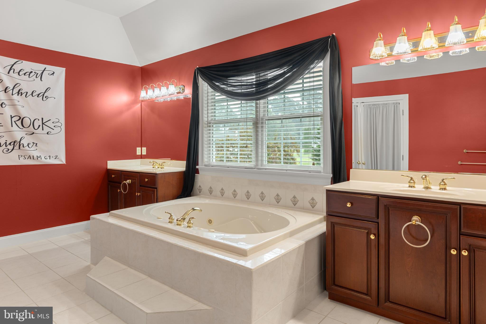 BEACON HILL - Residential