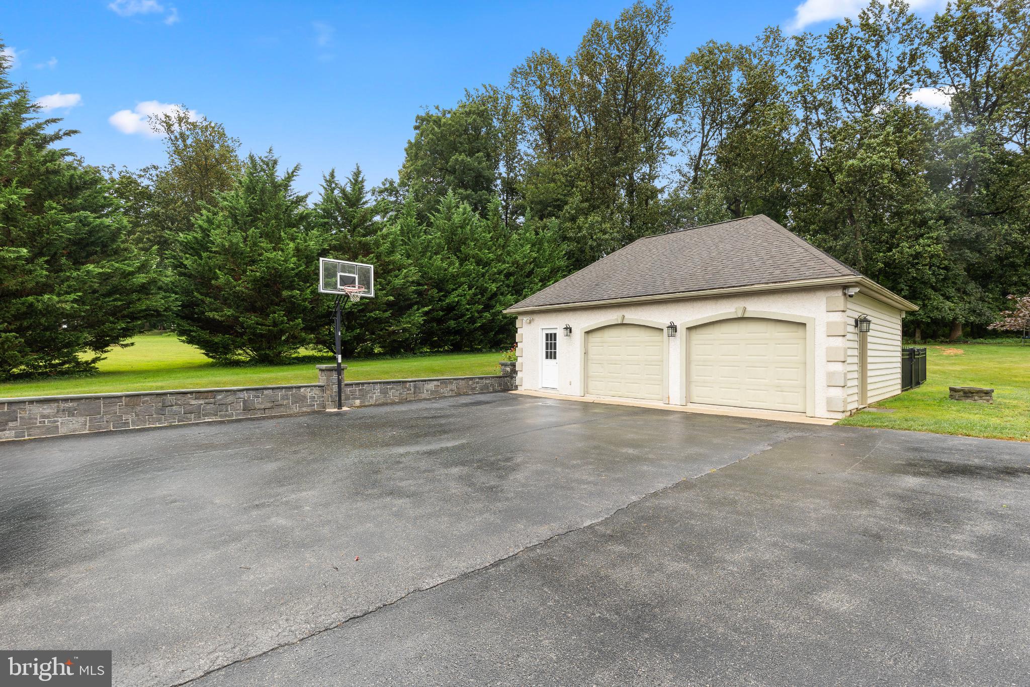 BEACON HILL - Residential