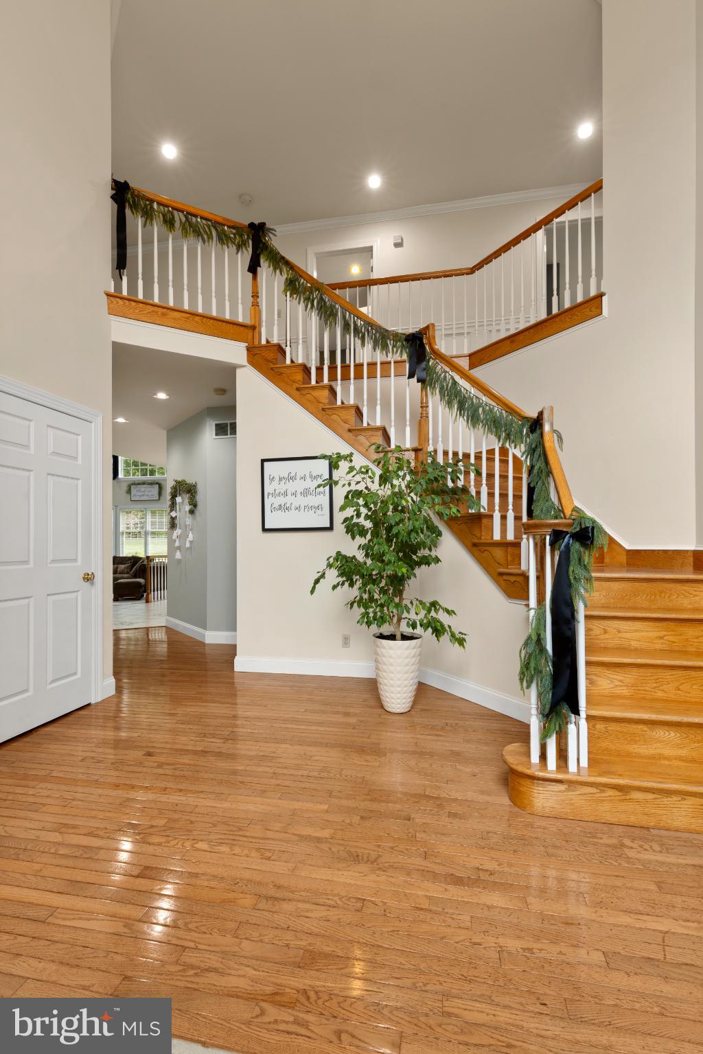 BEACON HILL - Residential