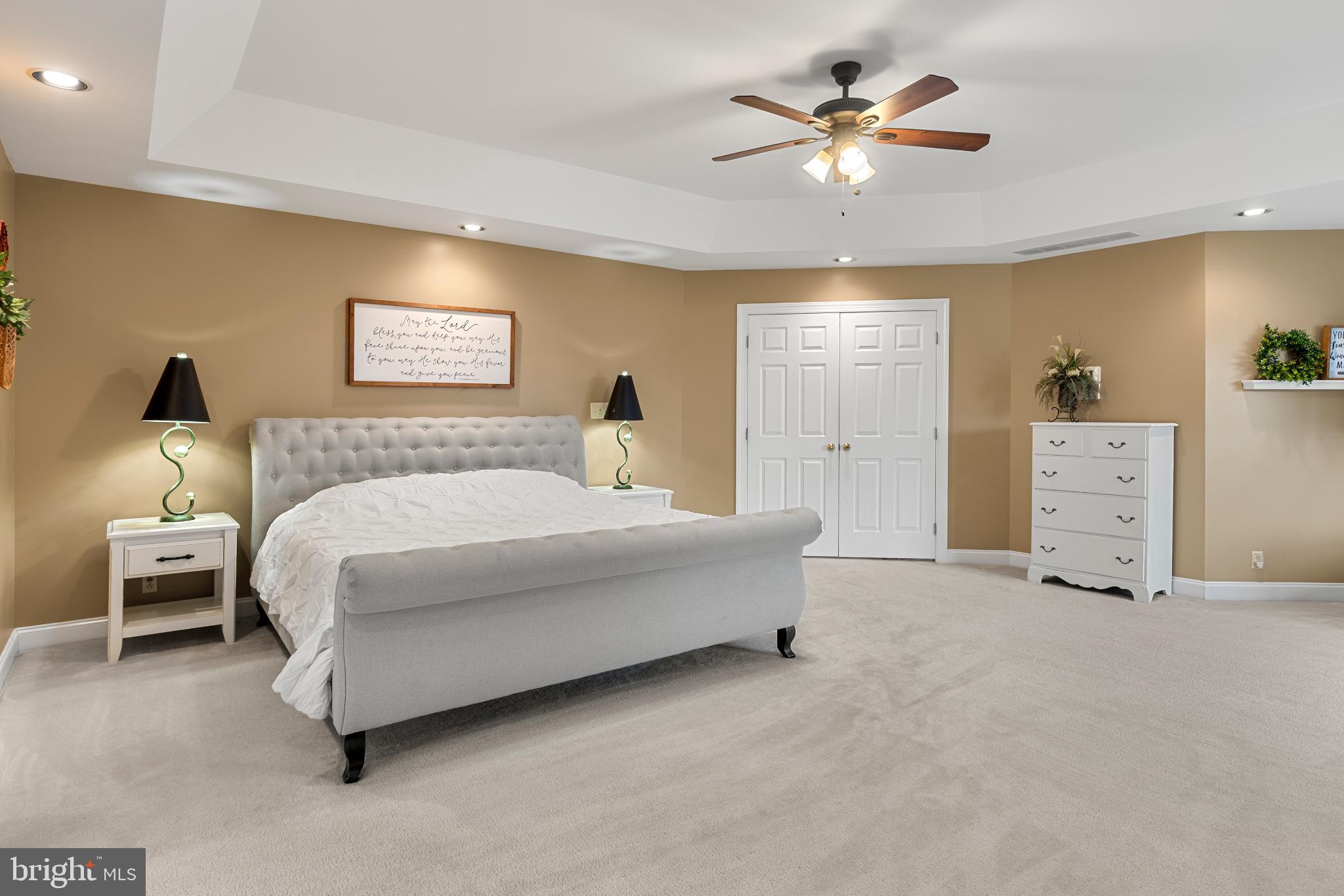 BEACON HILL - Residential