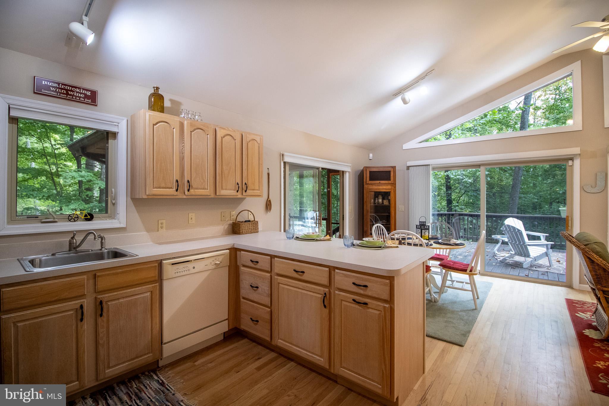 COOLFONT MOUNTAINSIDE - Residential