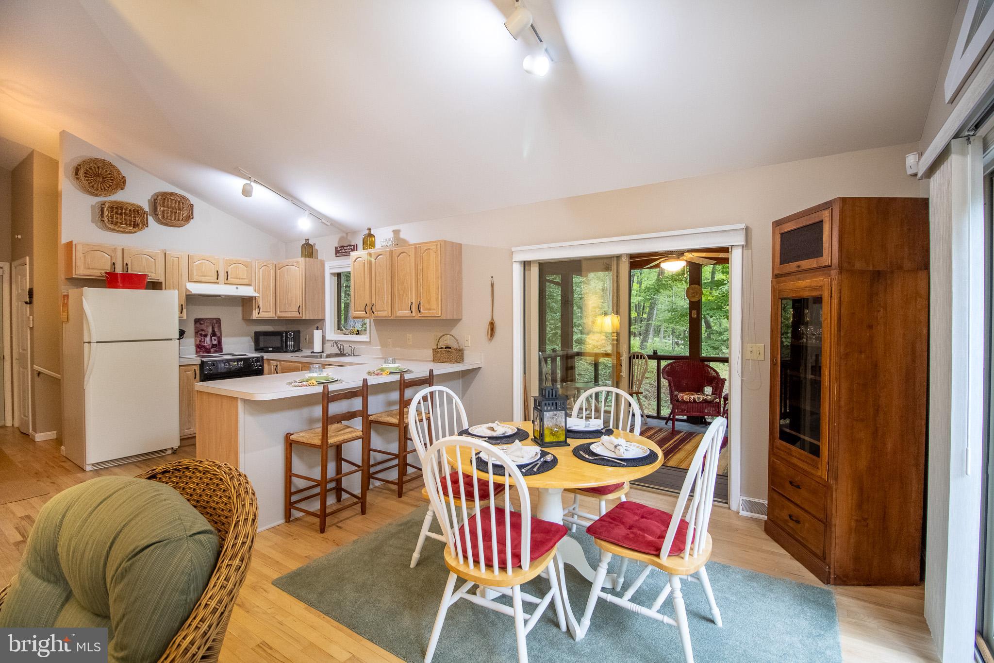 COOLFONT MOUNTAINSIDE - Residential