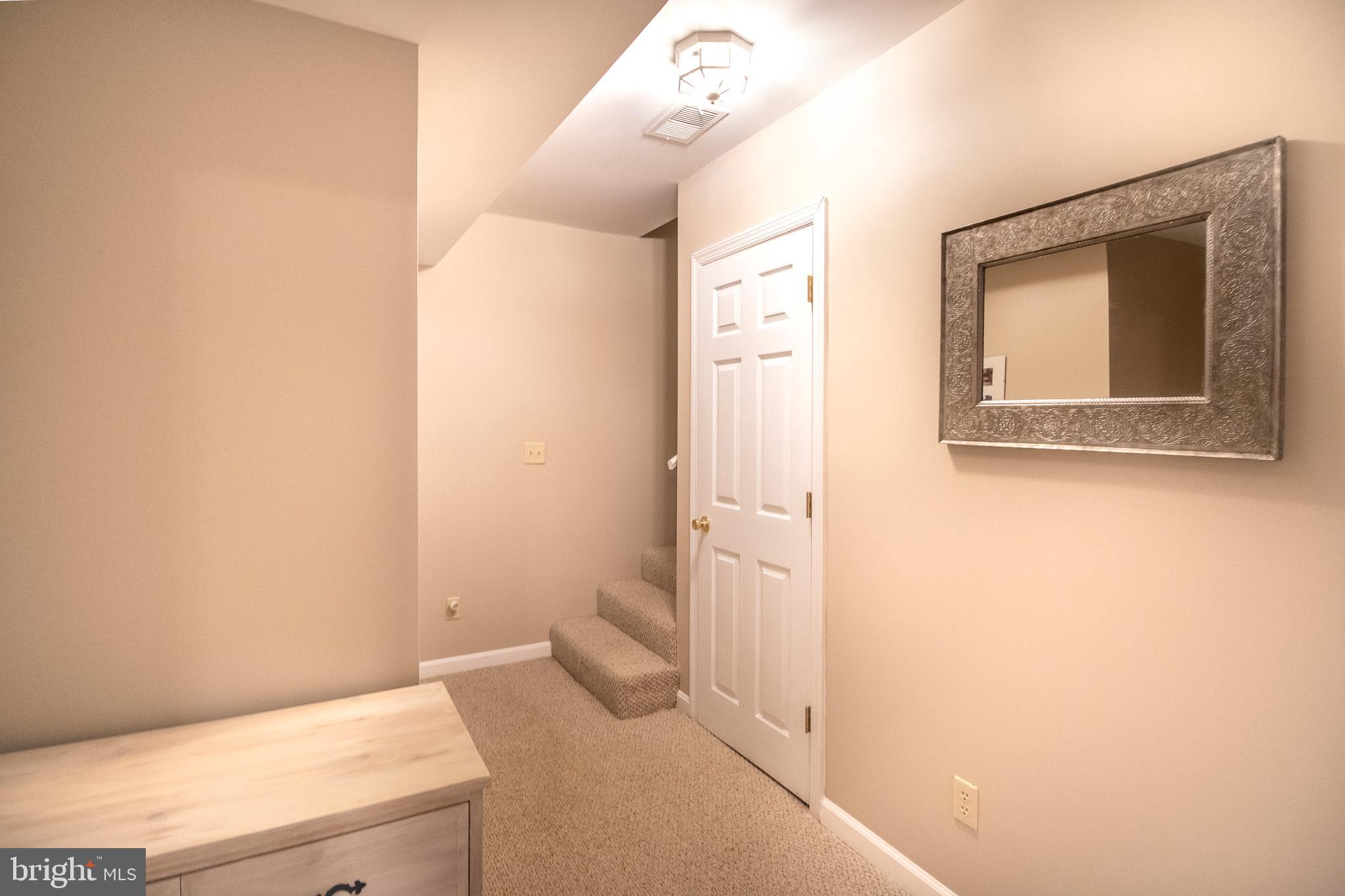 COOLFONT MOUNTAINSIDE - Residential