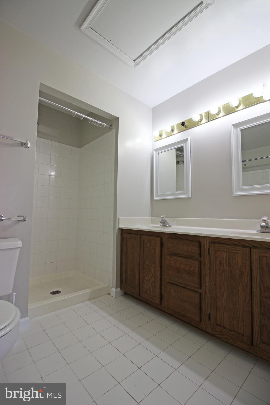 PENDLETON PARK - Residential Lease