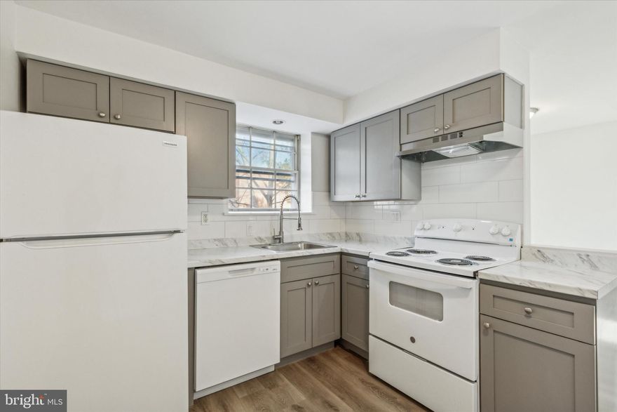 **Showings scheduled after 10/01/25

Housing vouchers considered. Spacious 2 bedroom, 1 bathroom apartment located in the heart of Norristown. This unit features a comfortable living area, full kitchen, and bright bedrooms with plenty of natural light.  Laundry hookups available. Water, sewer, trash included. Conveniently situated near local shops, restaurants, and public transportation.