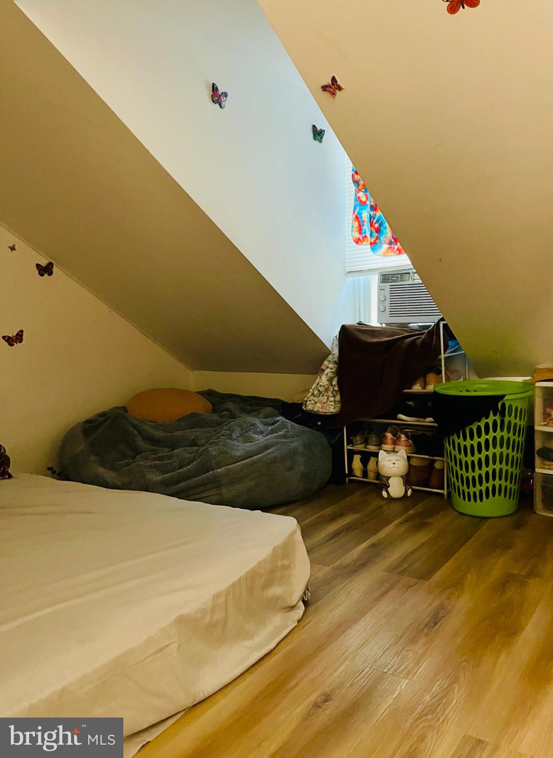 NORTHEAST READING - Residential