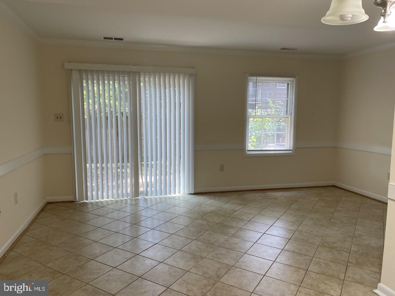 GREENBRIER PARK - Residential Lease