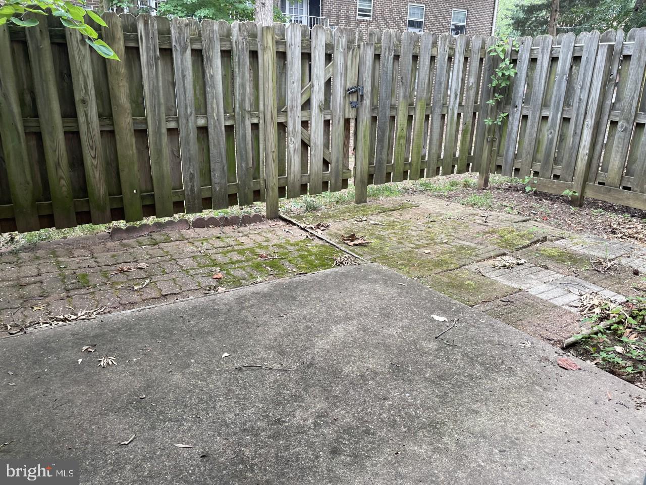 GREENBRIER PARK - Residential Lease