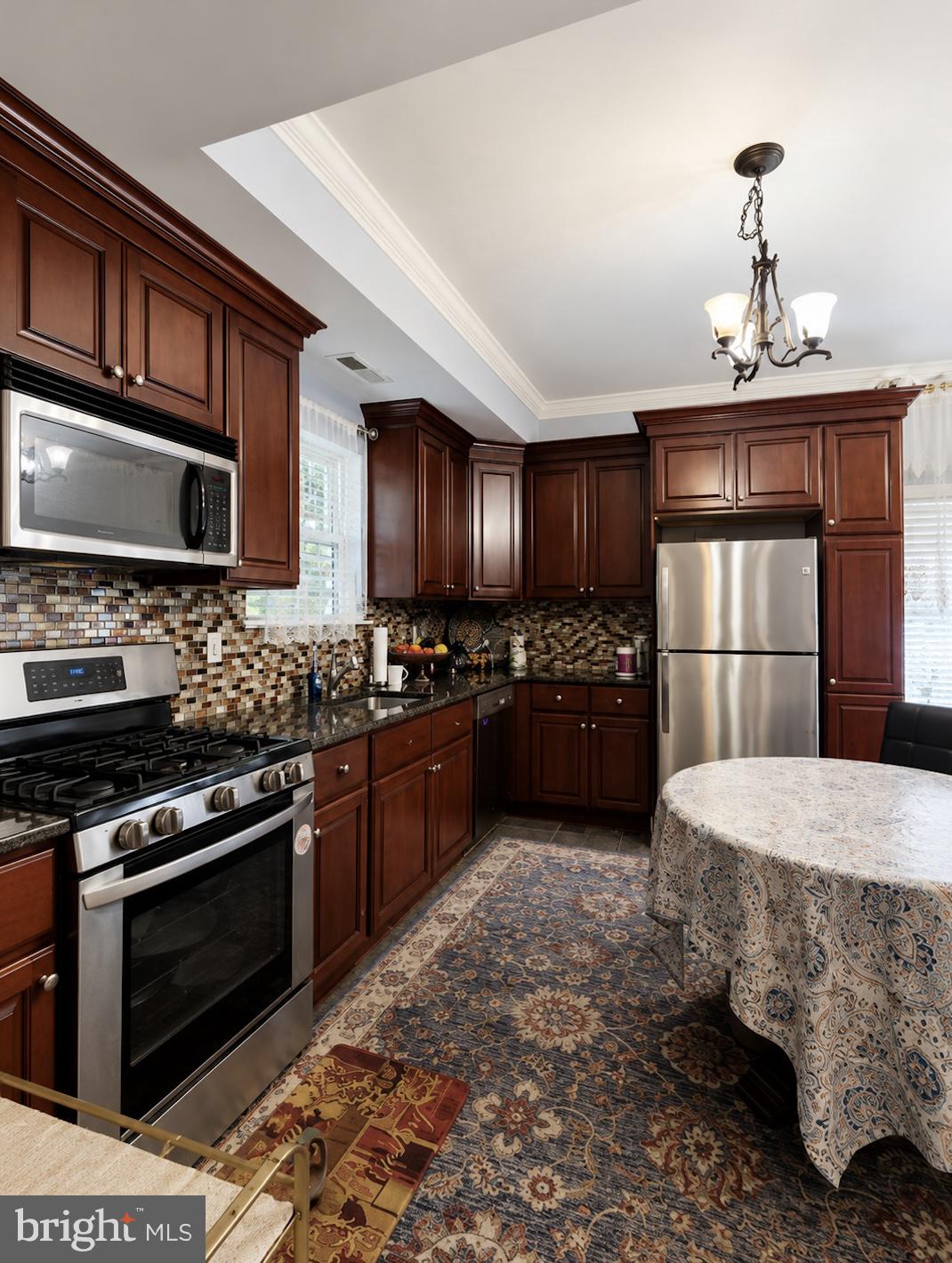 13675 PHILMONT AVENUE 00 15