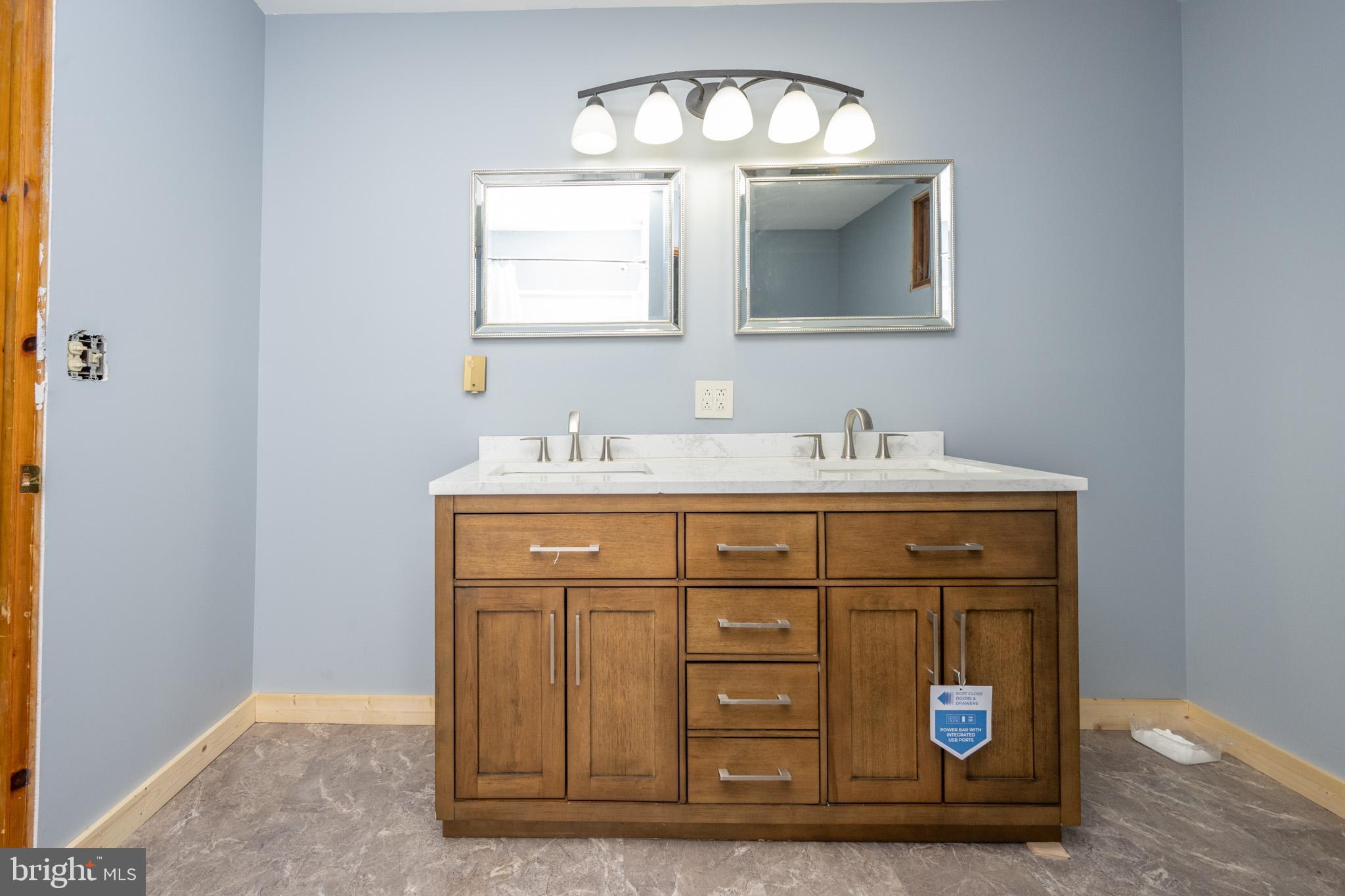 BLOOMINGTON - Residential