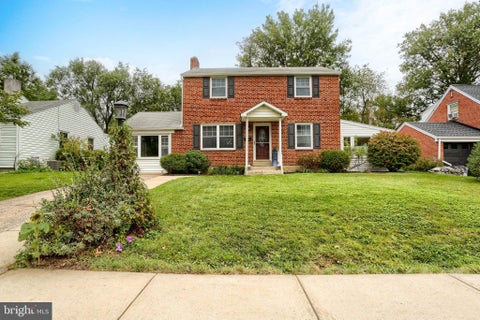 Photo of 2002 Columbia Avenue, CAMP HILL, PA 17011 (MLS # PACB2059178)