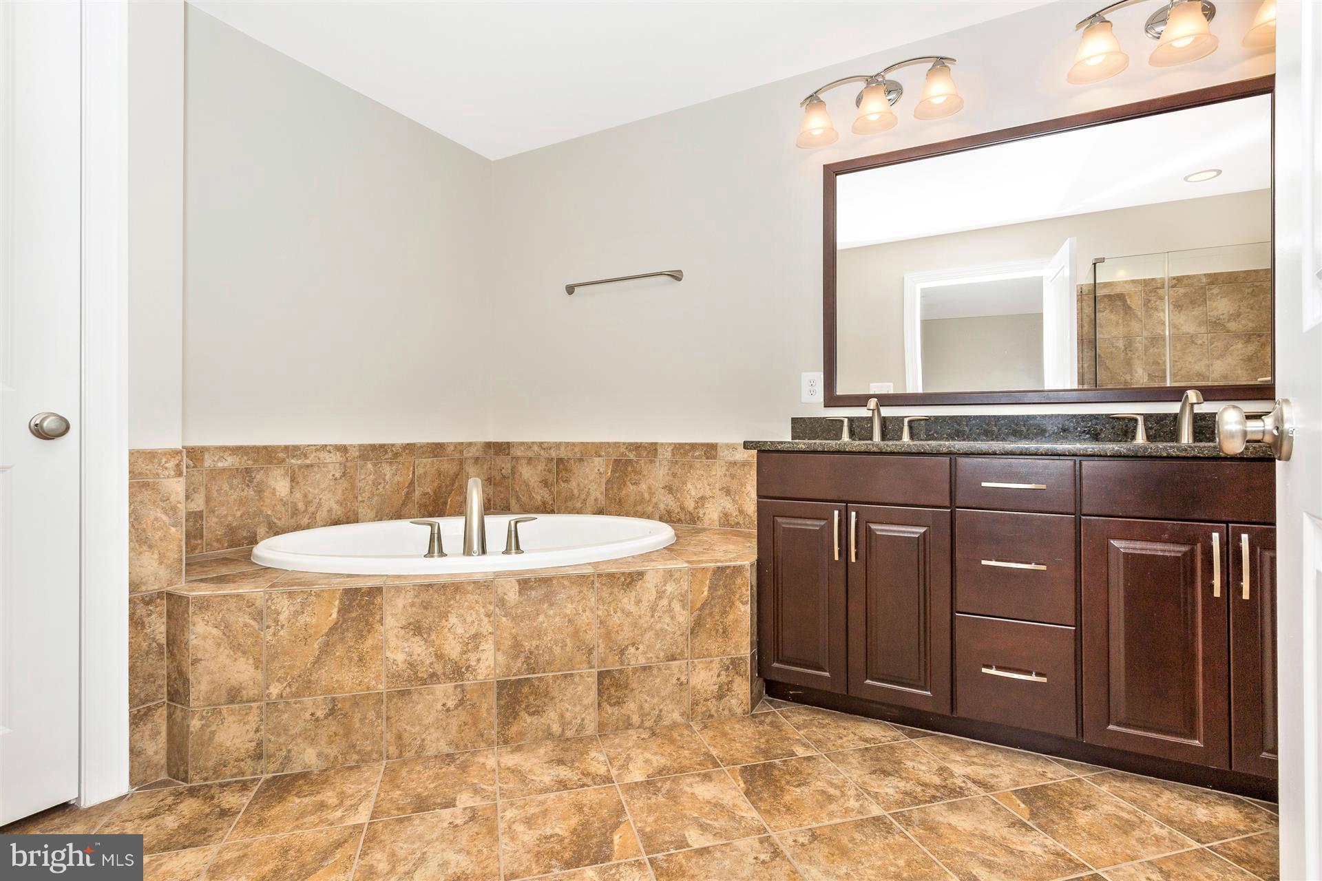 THE ENCLAVE AT ARUNDEL PRESERVE - Residential