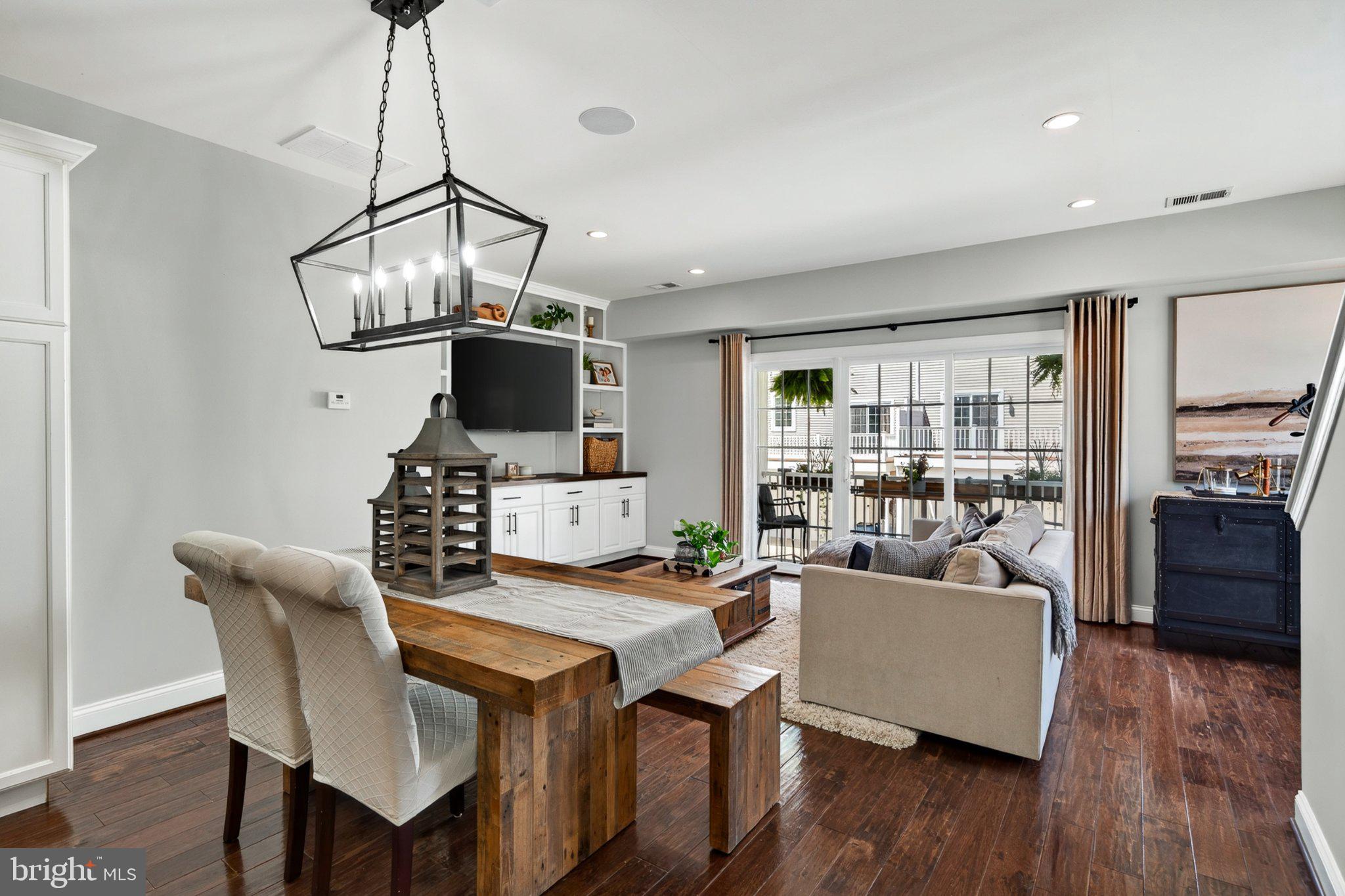 216 DANA DRIVE