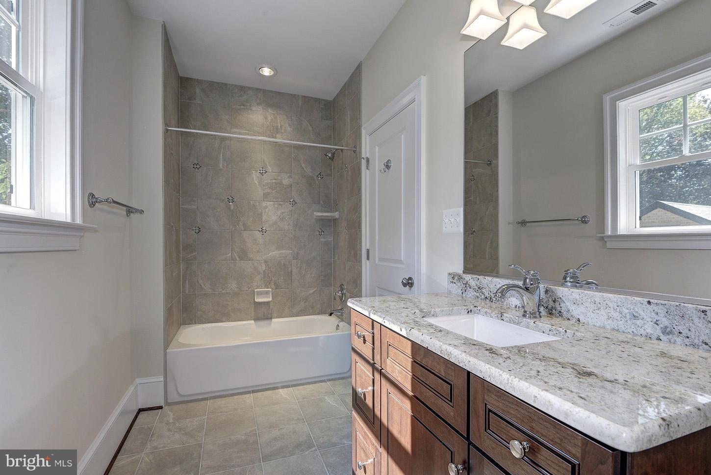 EL NIDO ESTATES - Residential