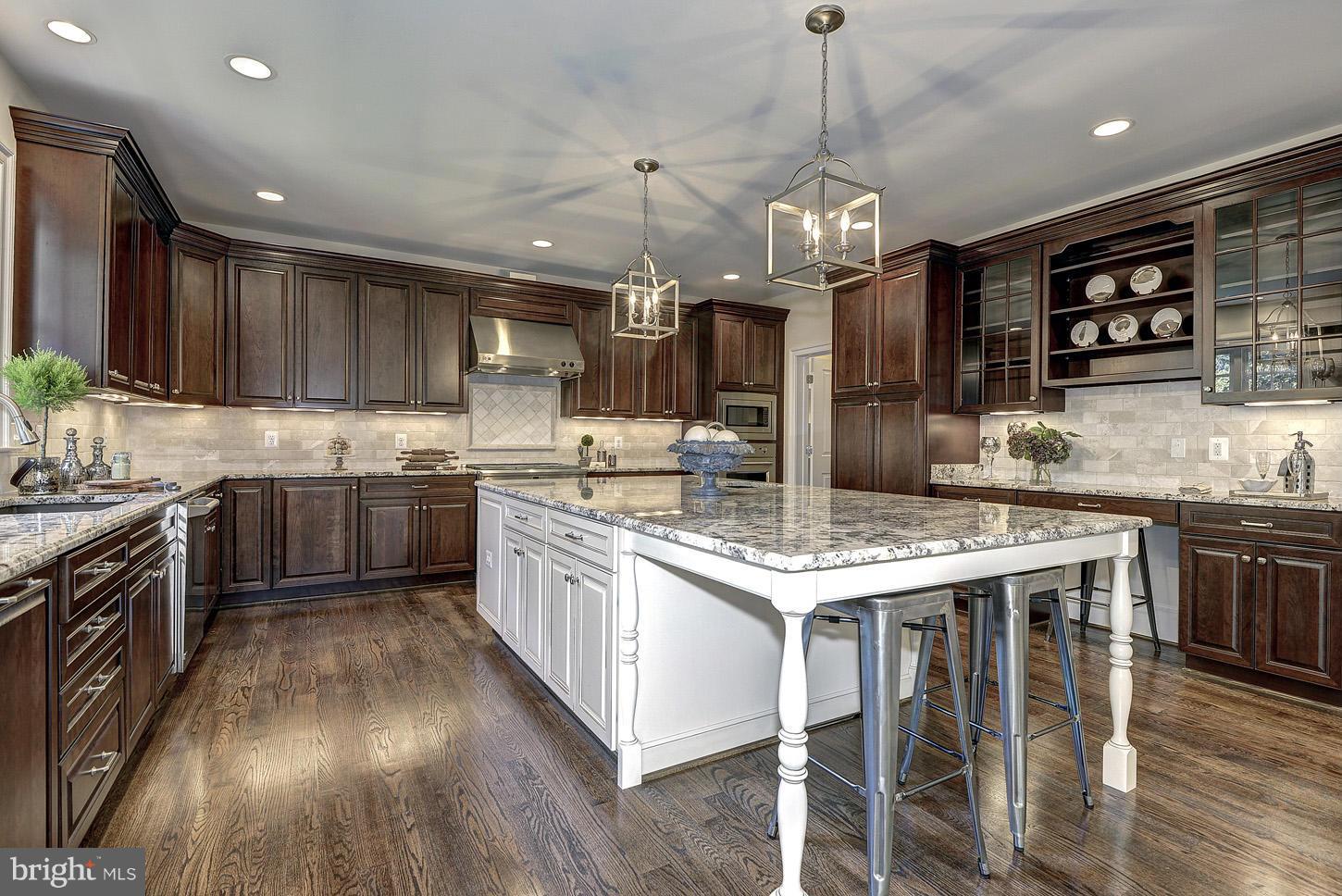 EL NIDO ESTATES - Residential