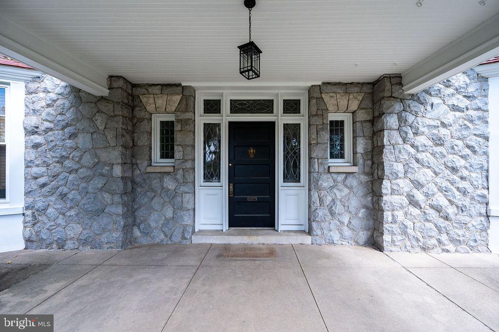 1501 HILL ROAD