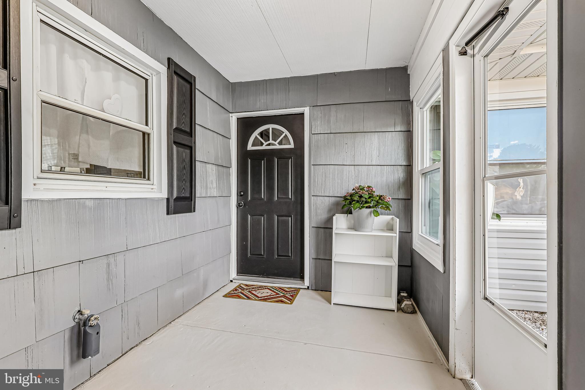 52 HASTING LANE