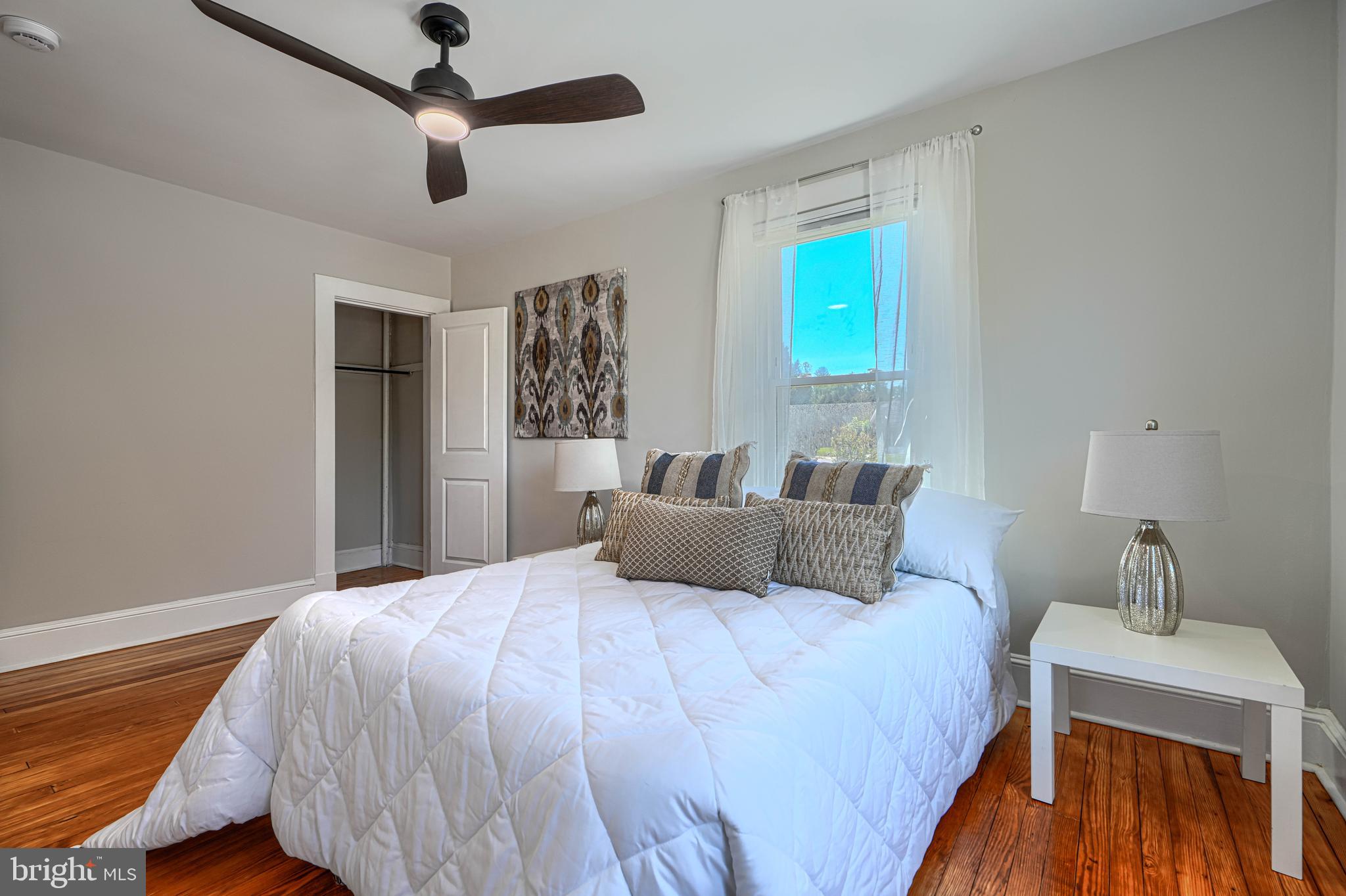 BROAD ACRES - Residential