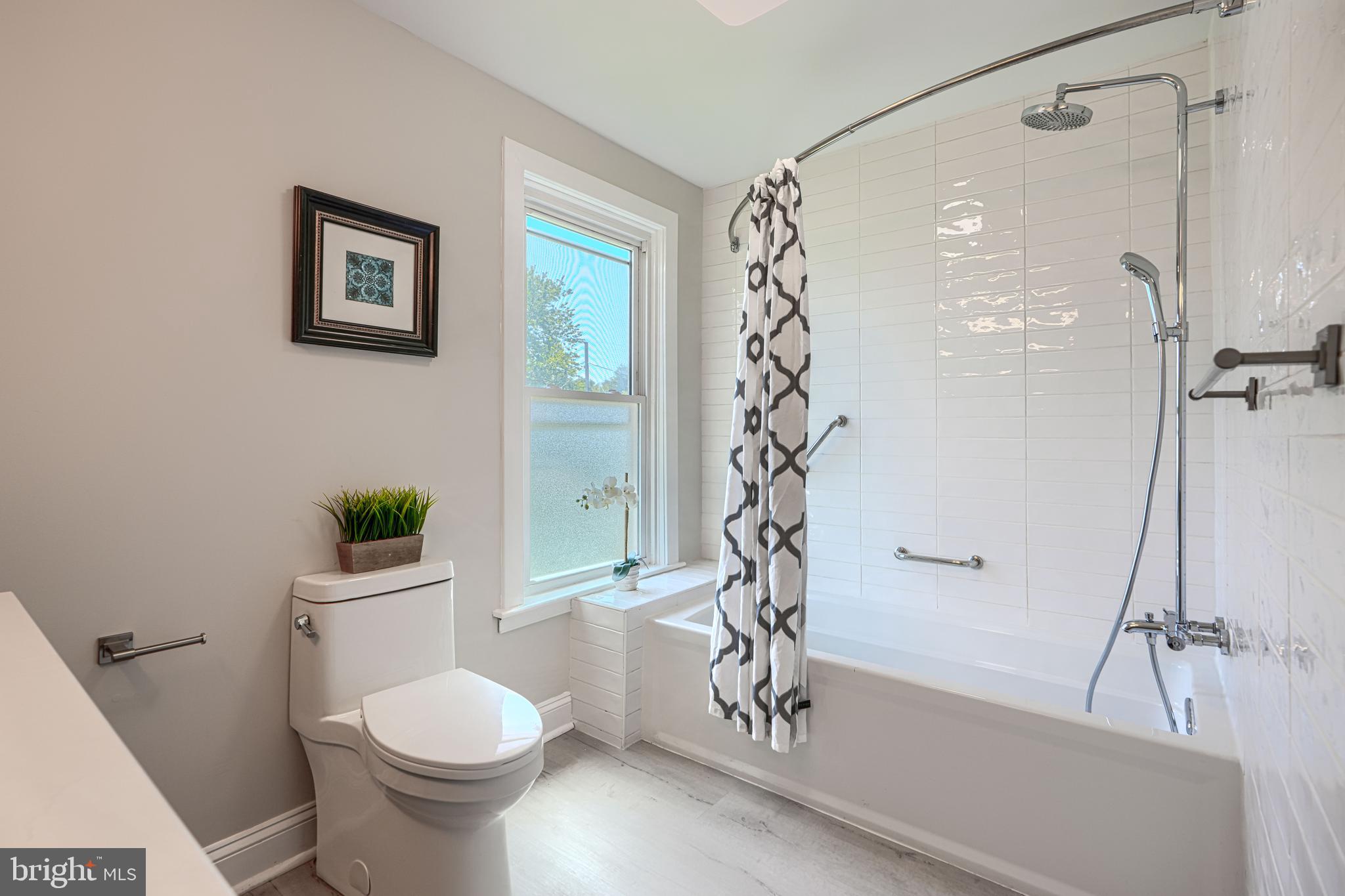 BROAD ACRES - Residential