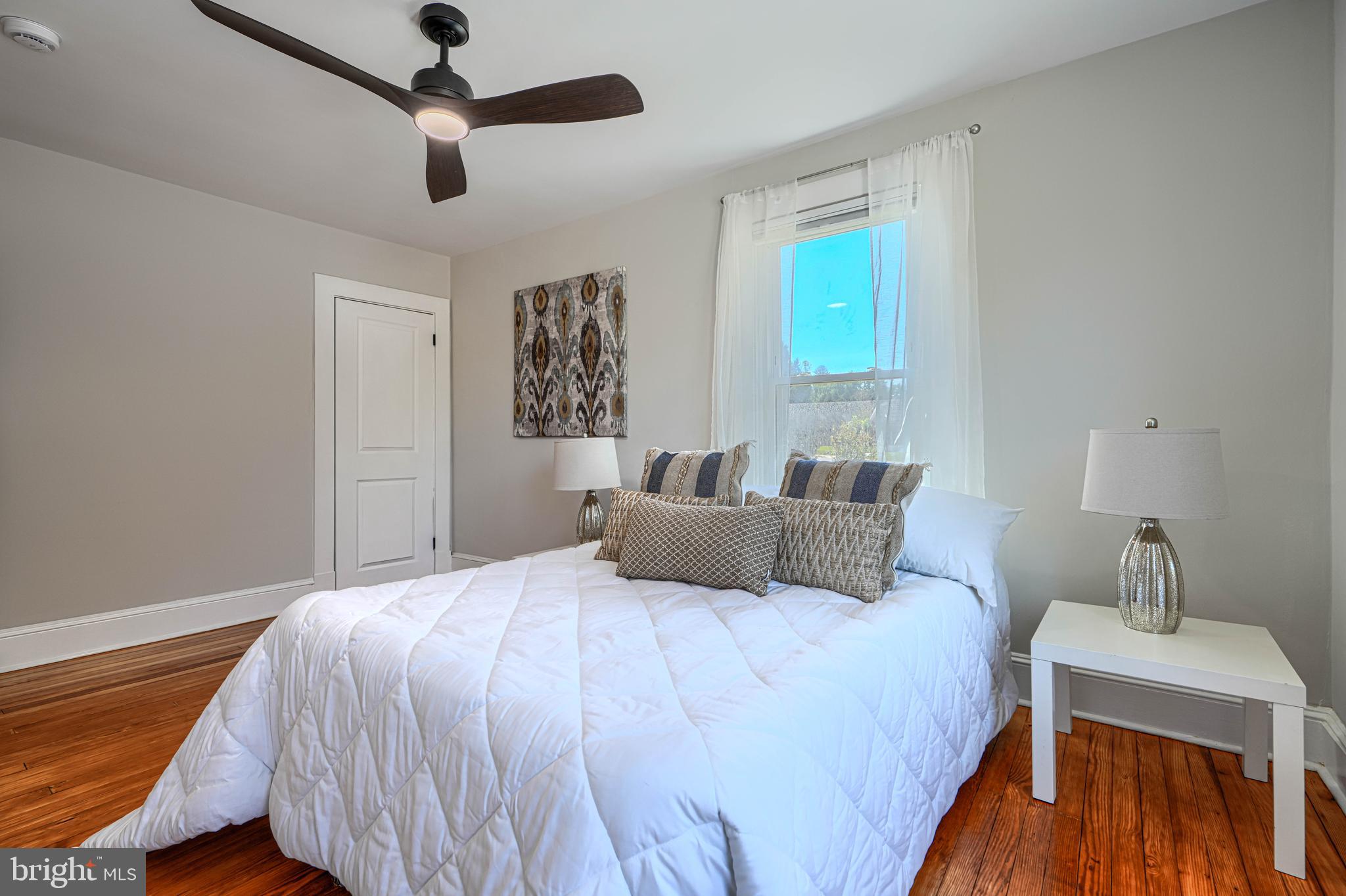 BROAD ACRES - Residential