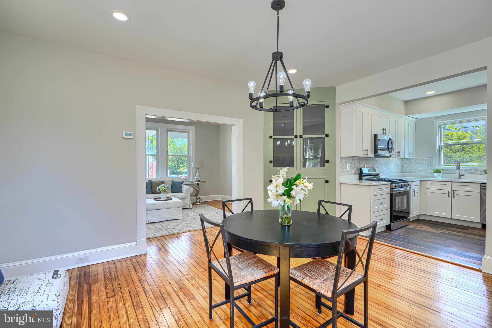BROAD ACRES - Residential