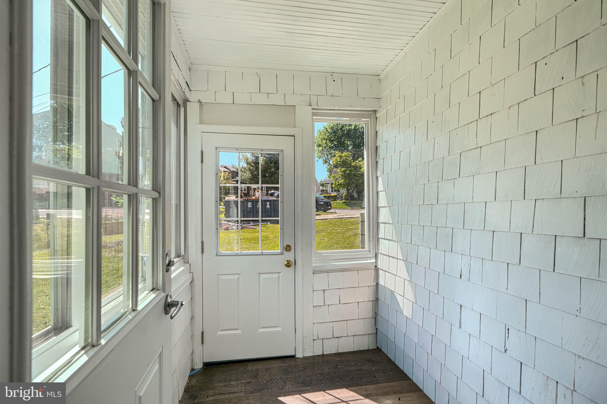 BROAD ACRES - Residential