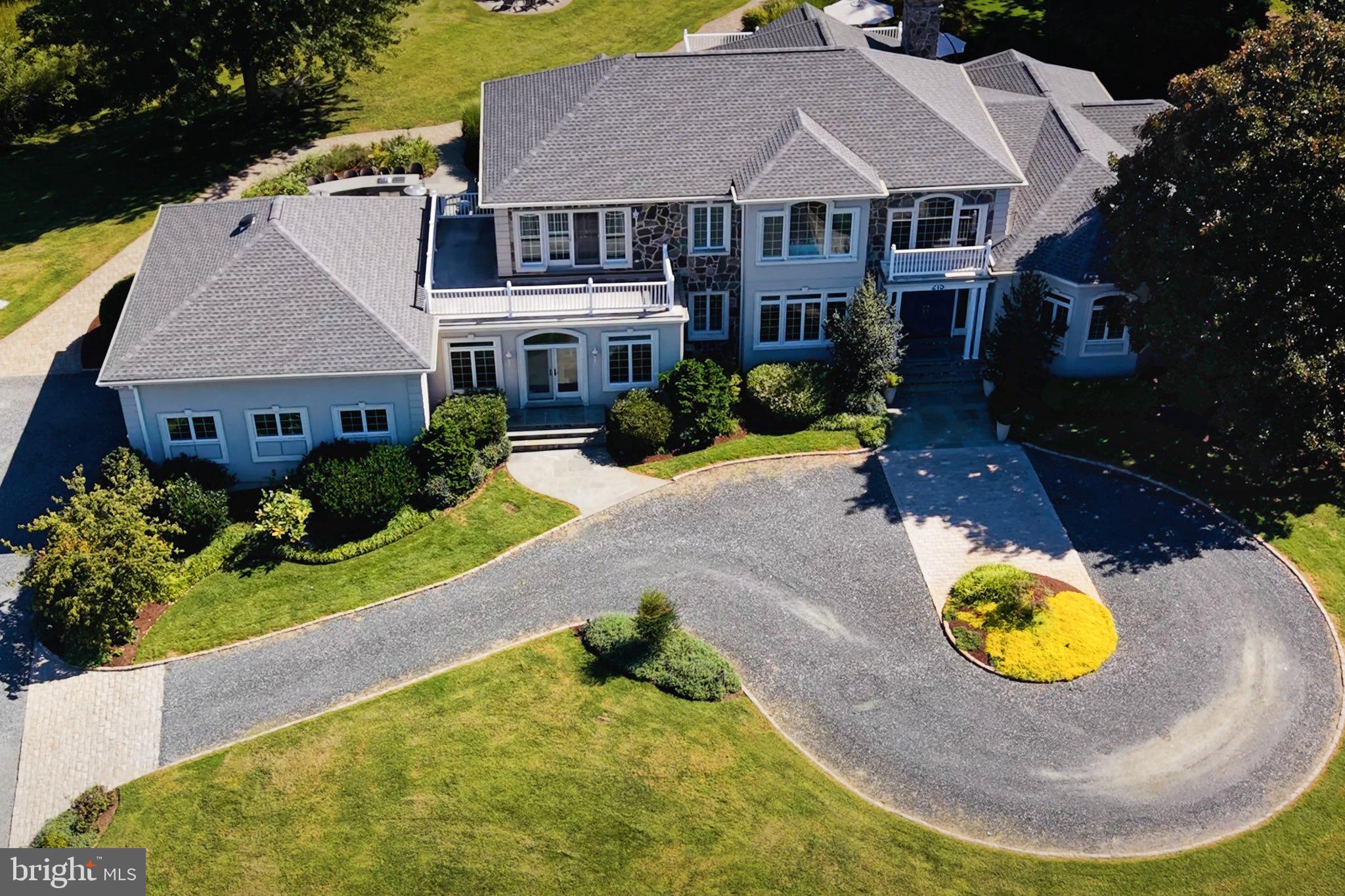 215 ALYNN WAY