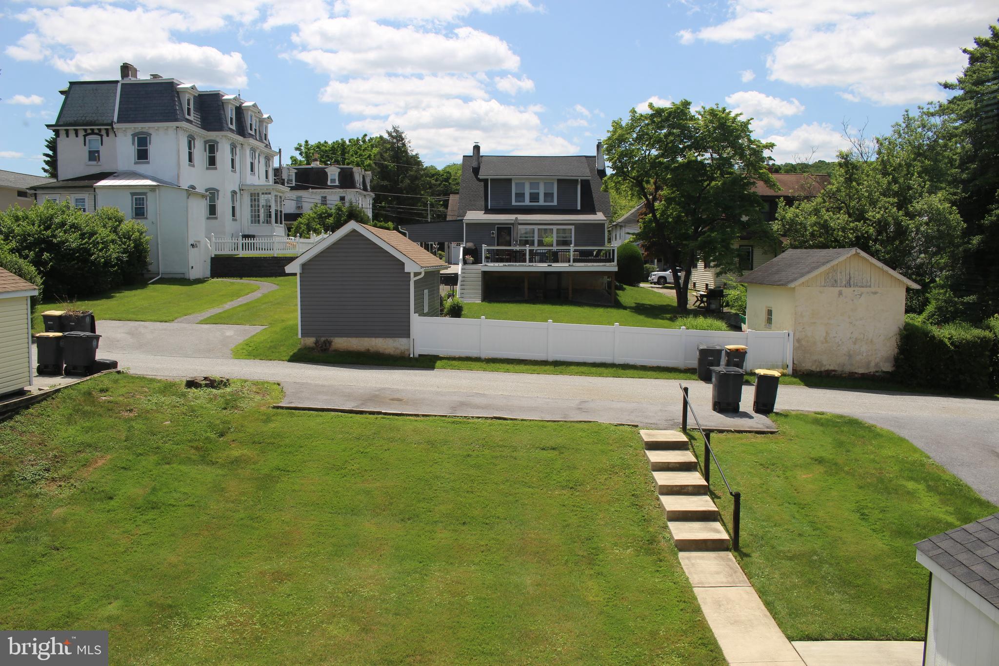DOWNINGTOWN BORO - Residential Lease
