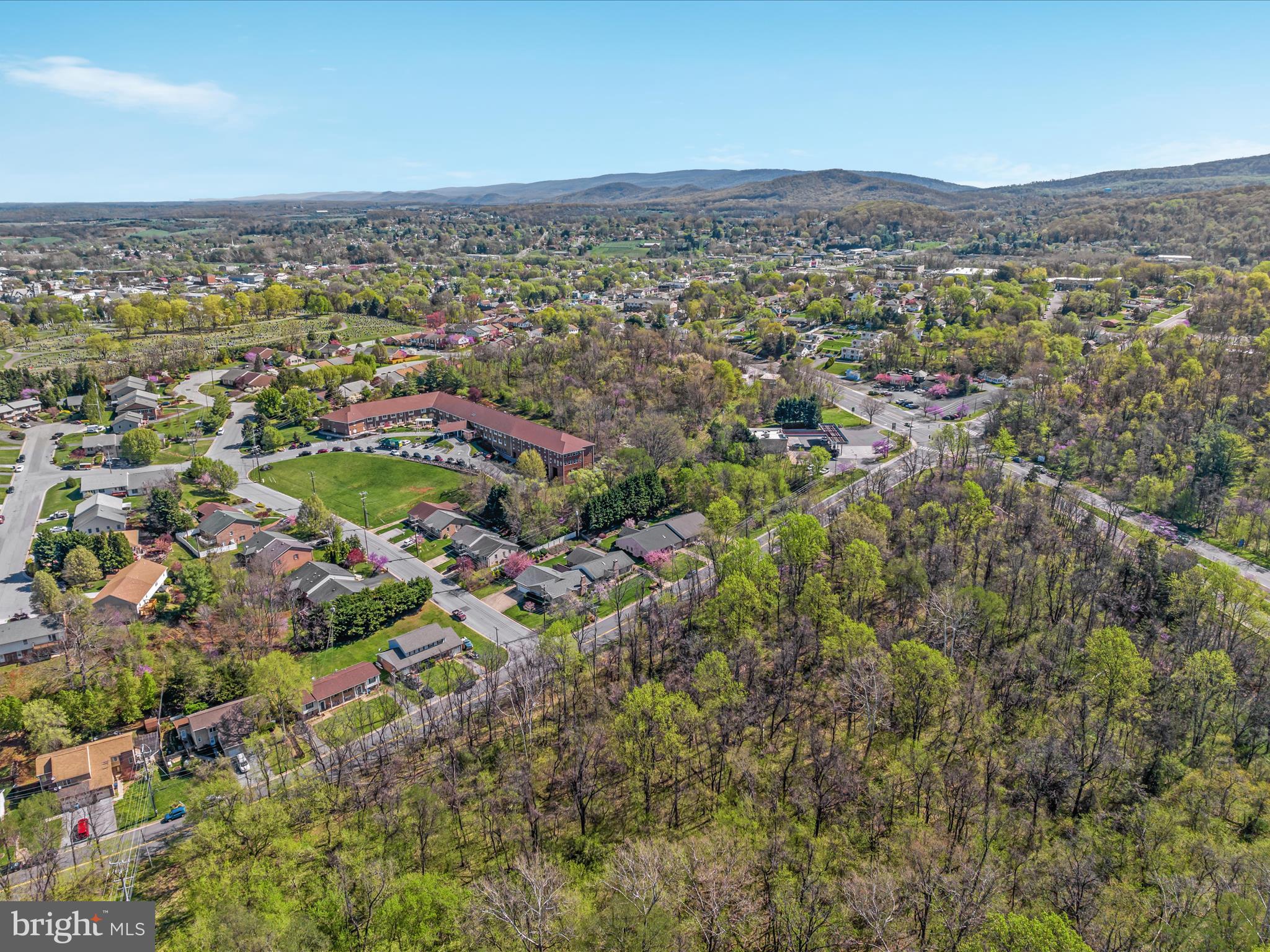 AY VIEW ESTATES - Residential