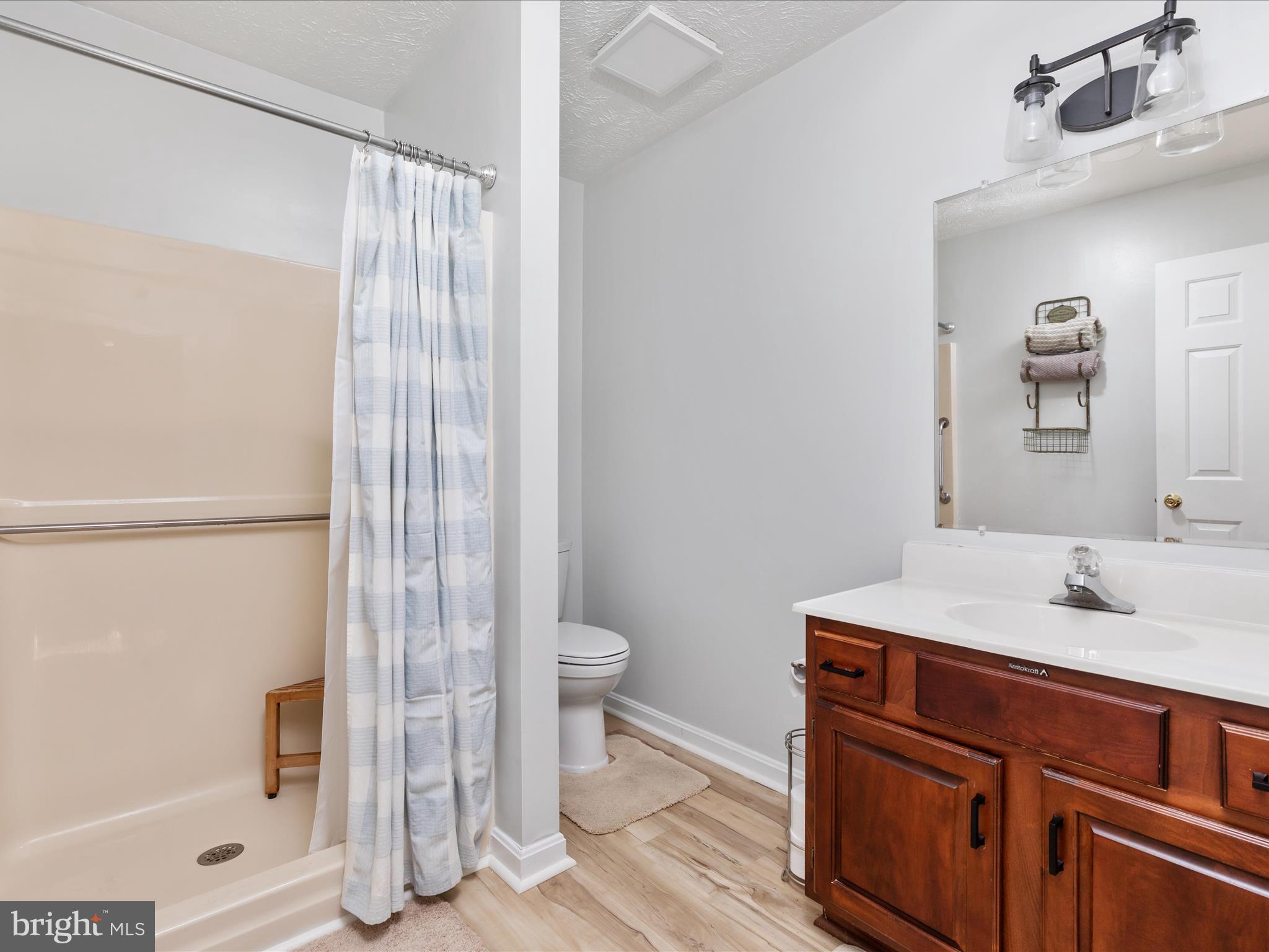 AY VIEW ESTATES - Residential