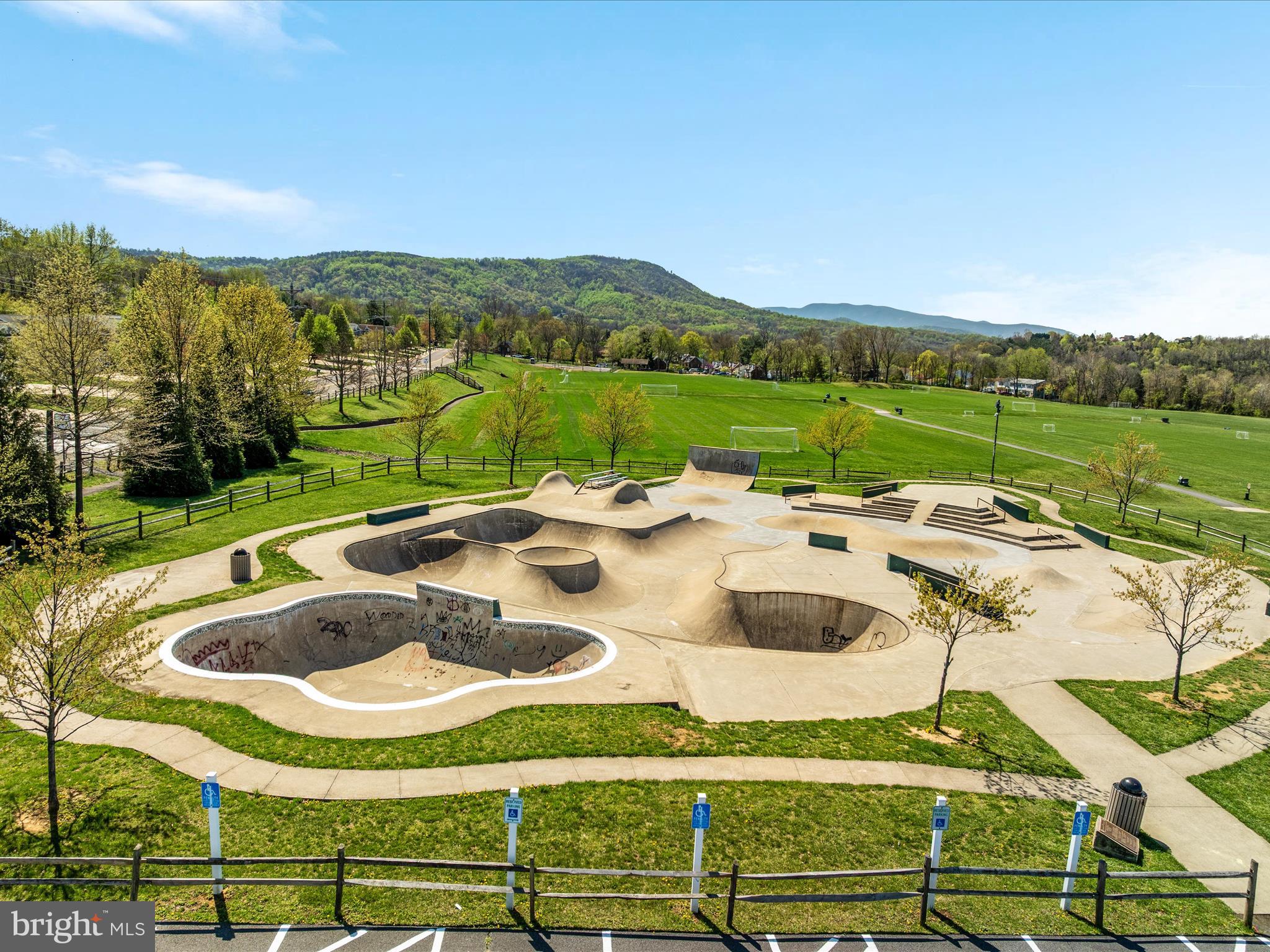 AY VIEW ESTATES - Residential