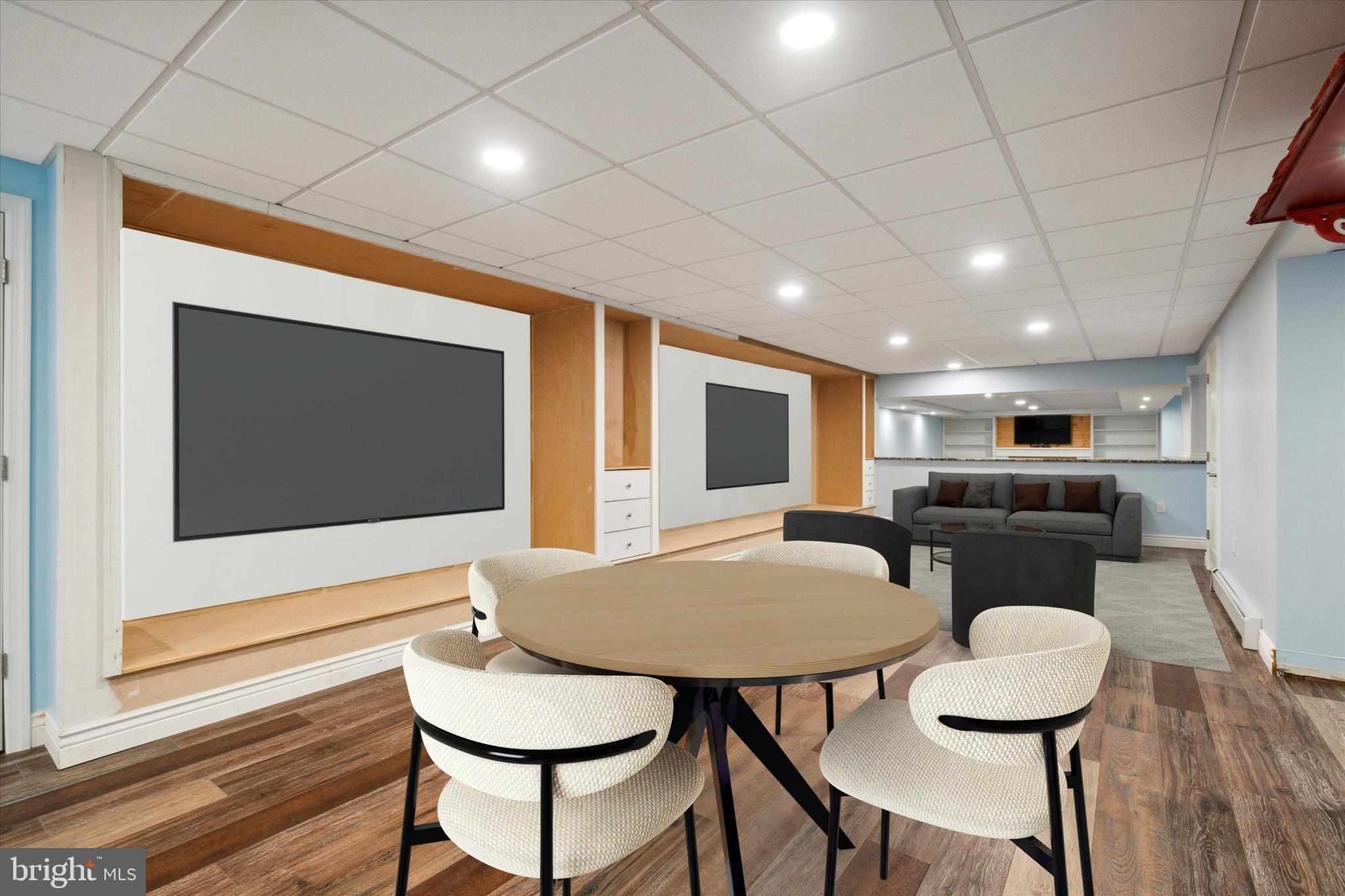 HUNTINGDON VALLEY - Residential