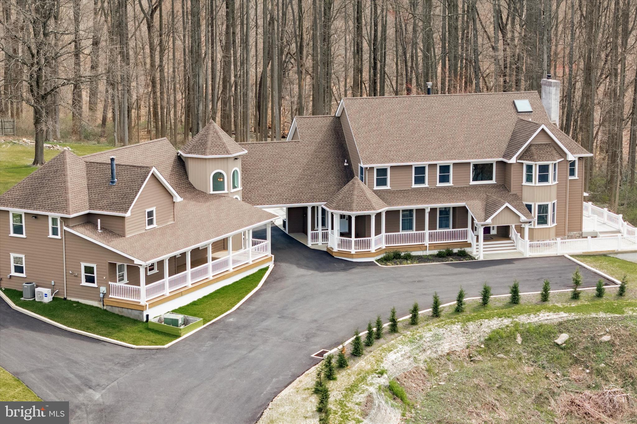 HUNTINGDON VALLEY - Residential