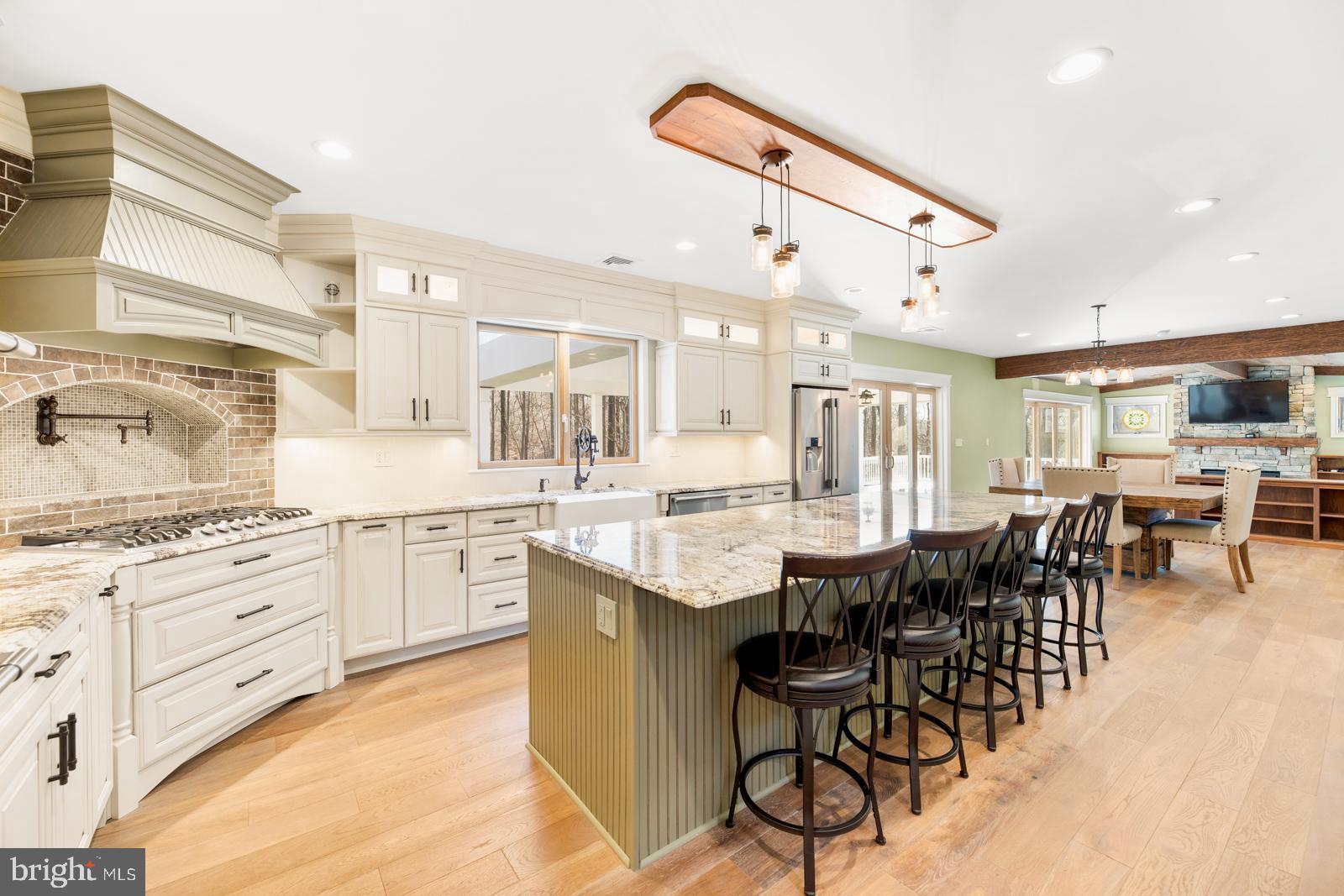 HUNTINGDON VALLEY - Residential