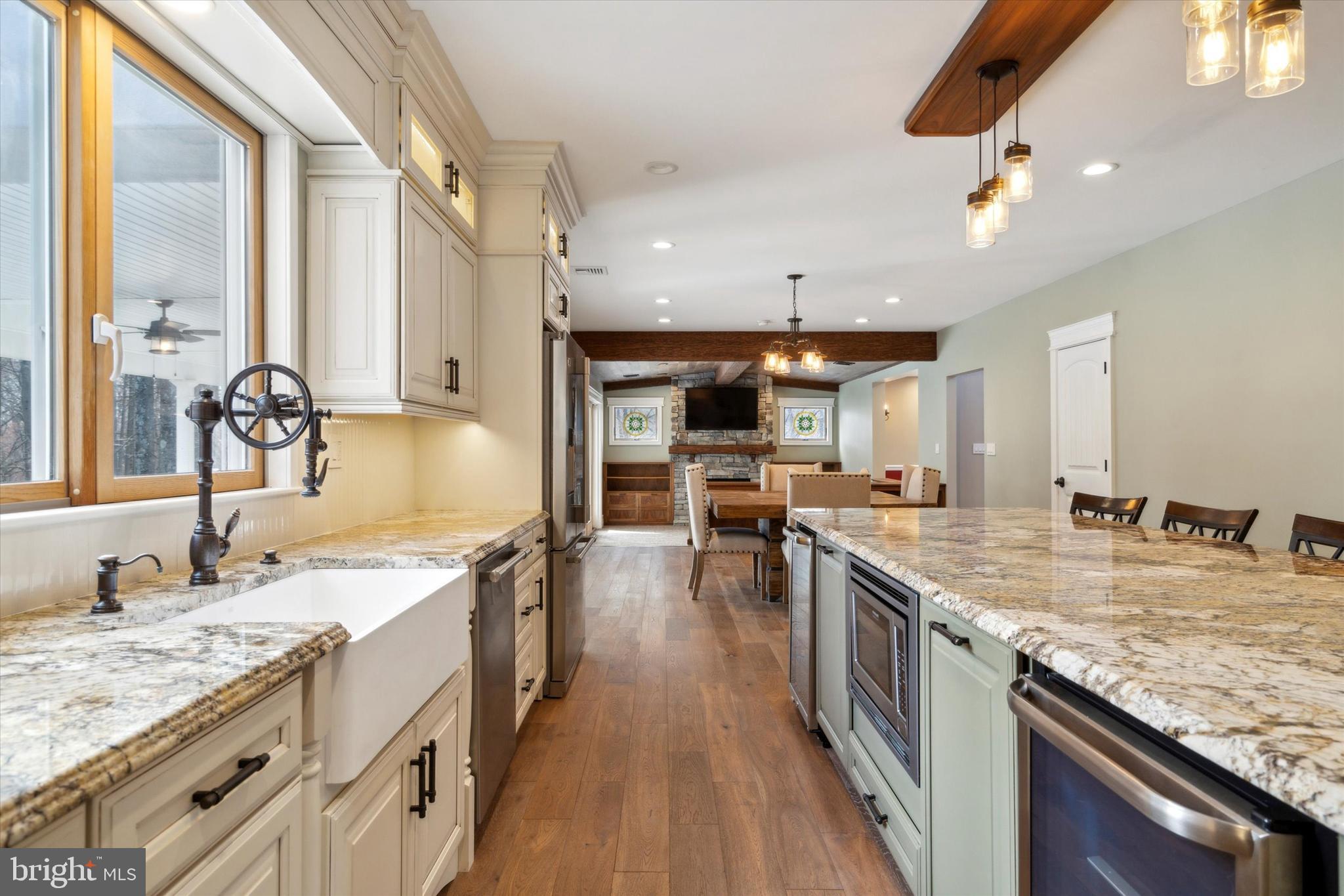 HUNTINGDON VALLEY - Residential