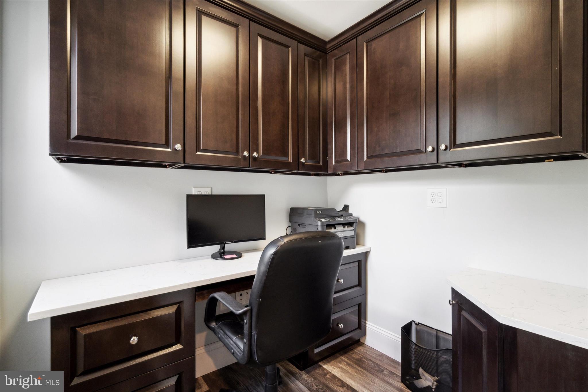 HUNTINGDON VALLEY - Residential