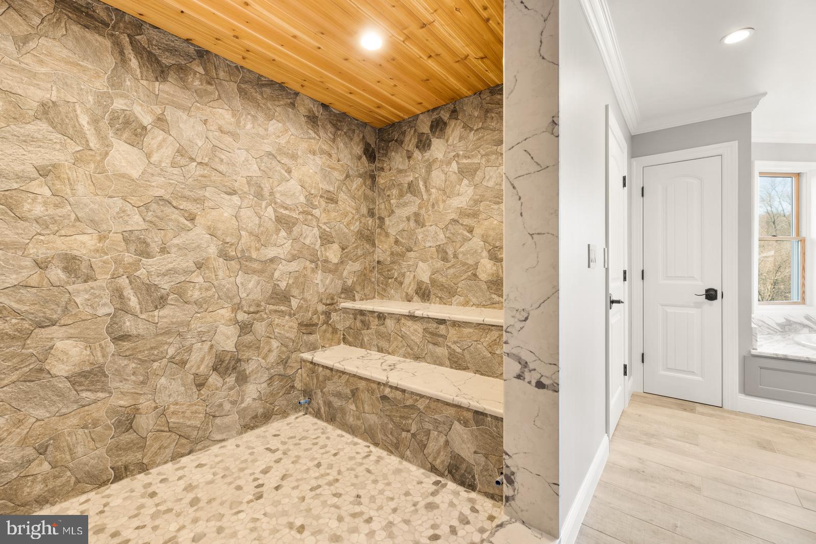 HUNTINGDON VALLEY - Residential