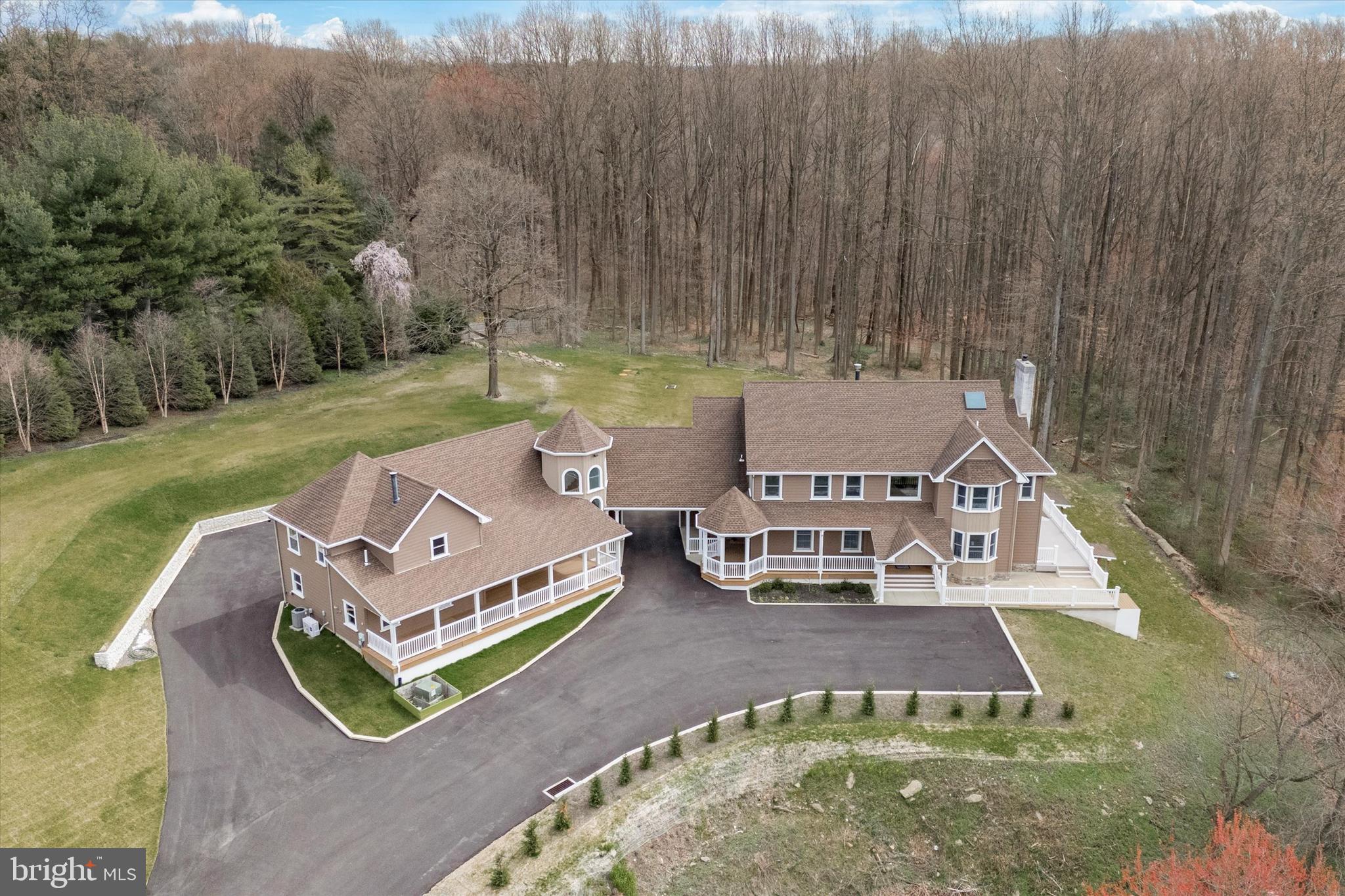 HUNTINGDON VALLEY - Residential