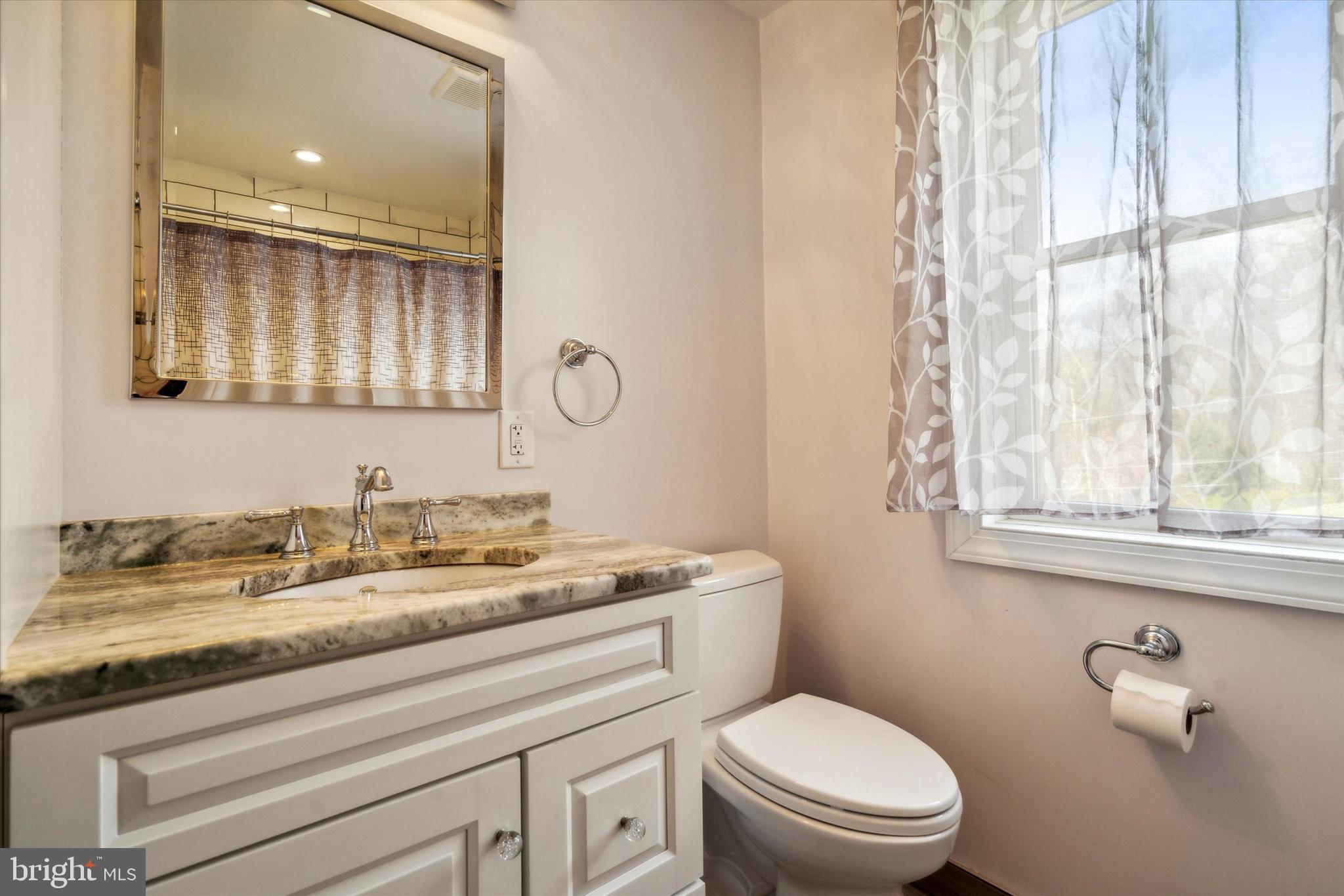 HUNTINGDON VALLEY - Residential