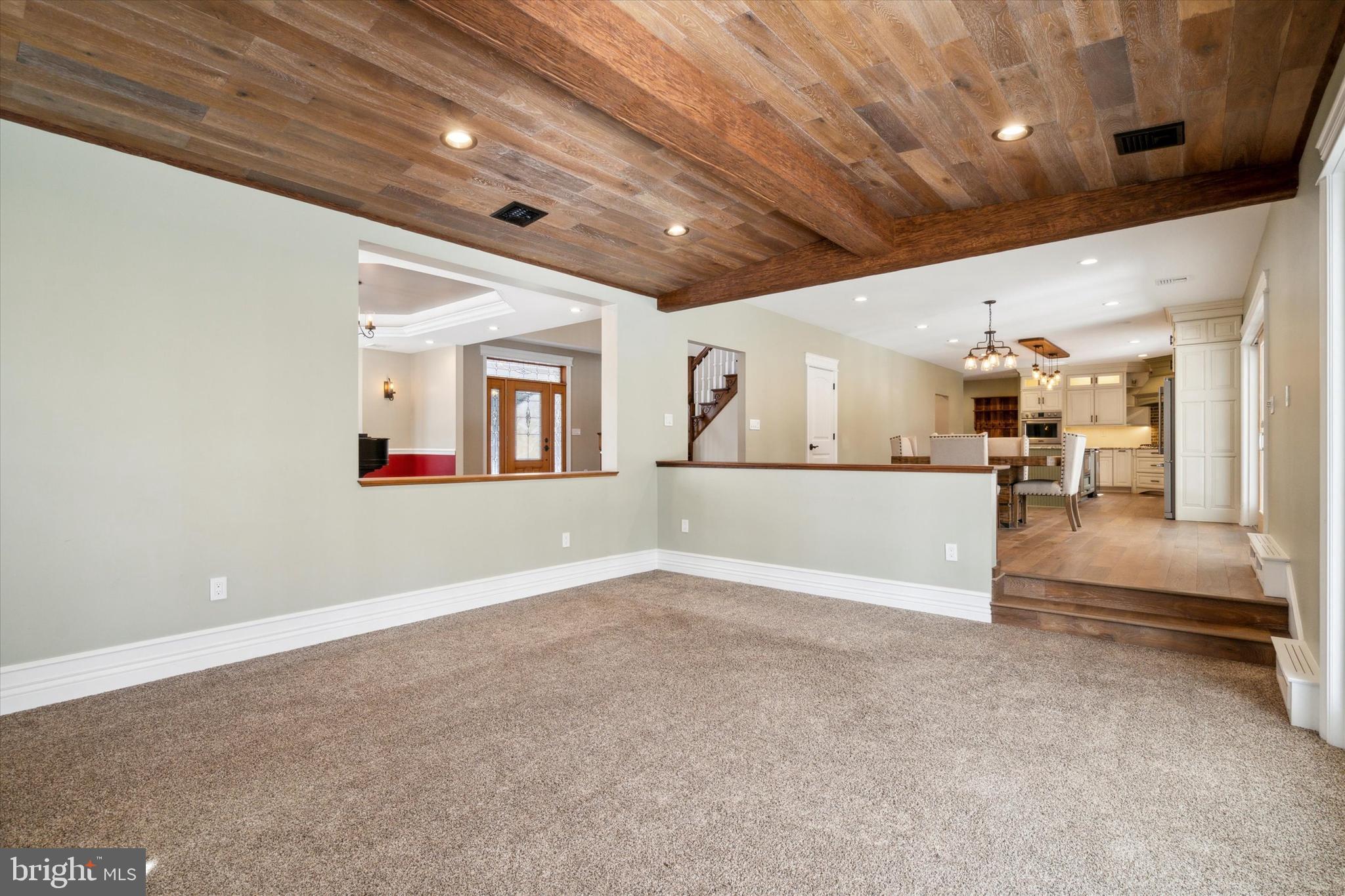 HUNTINGDON VALLEY - Residential