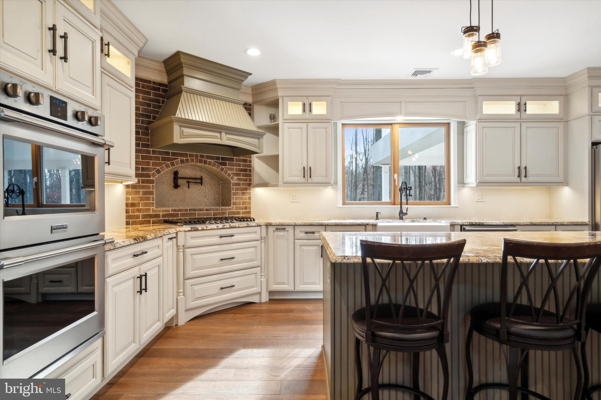 HUNTINGDON VALLEY - Residential